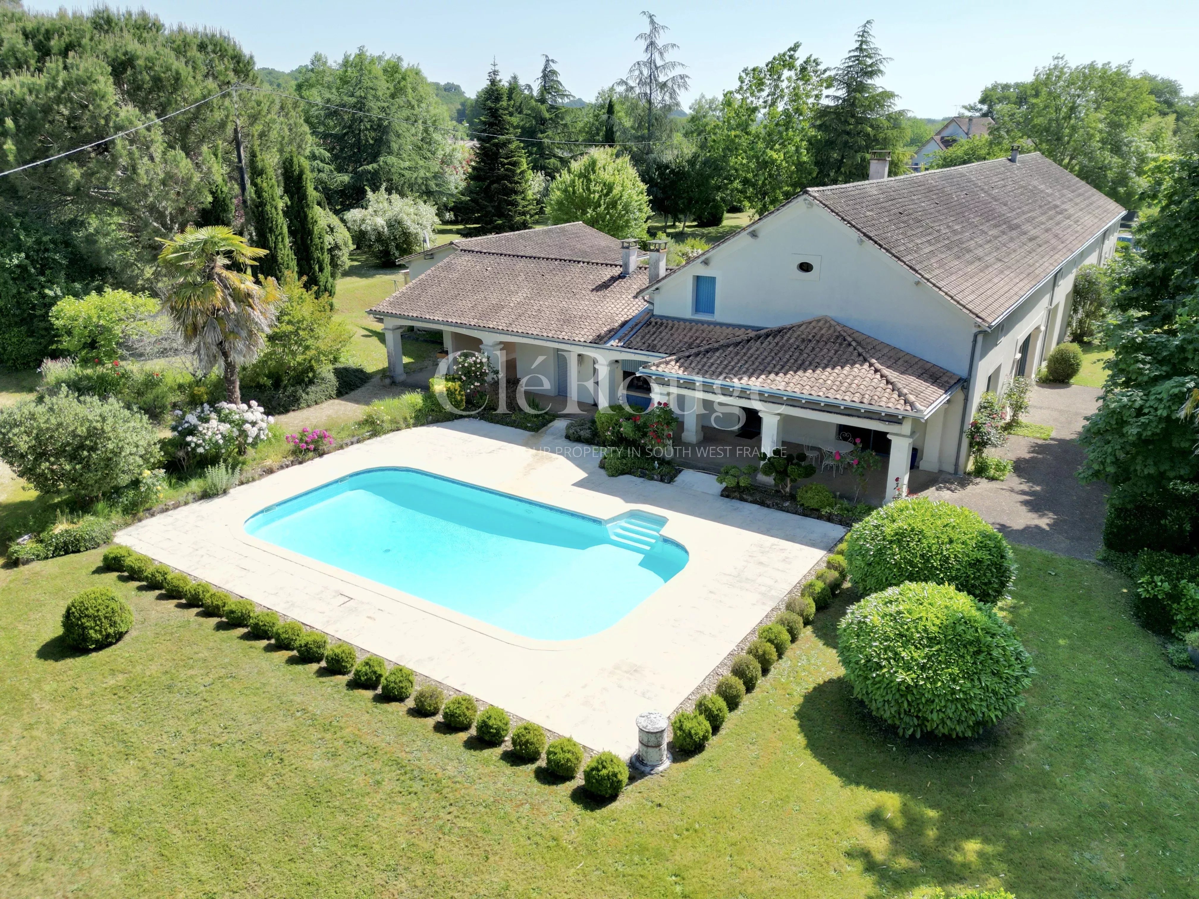 House in Montpon-Menesterol - view 1
