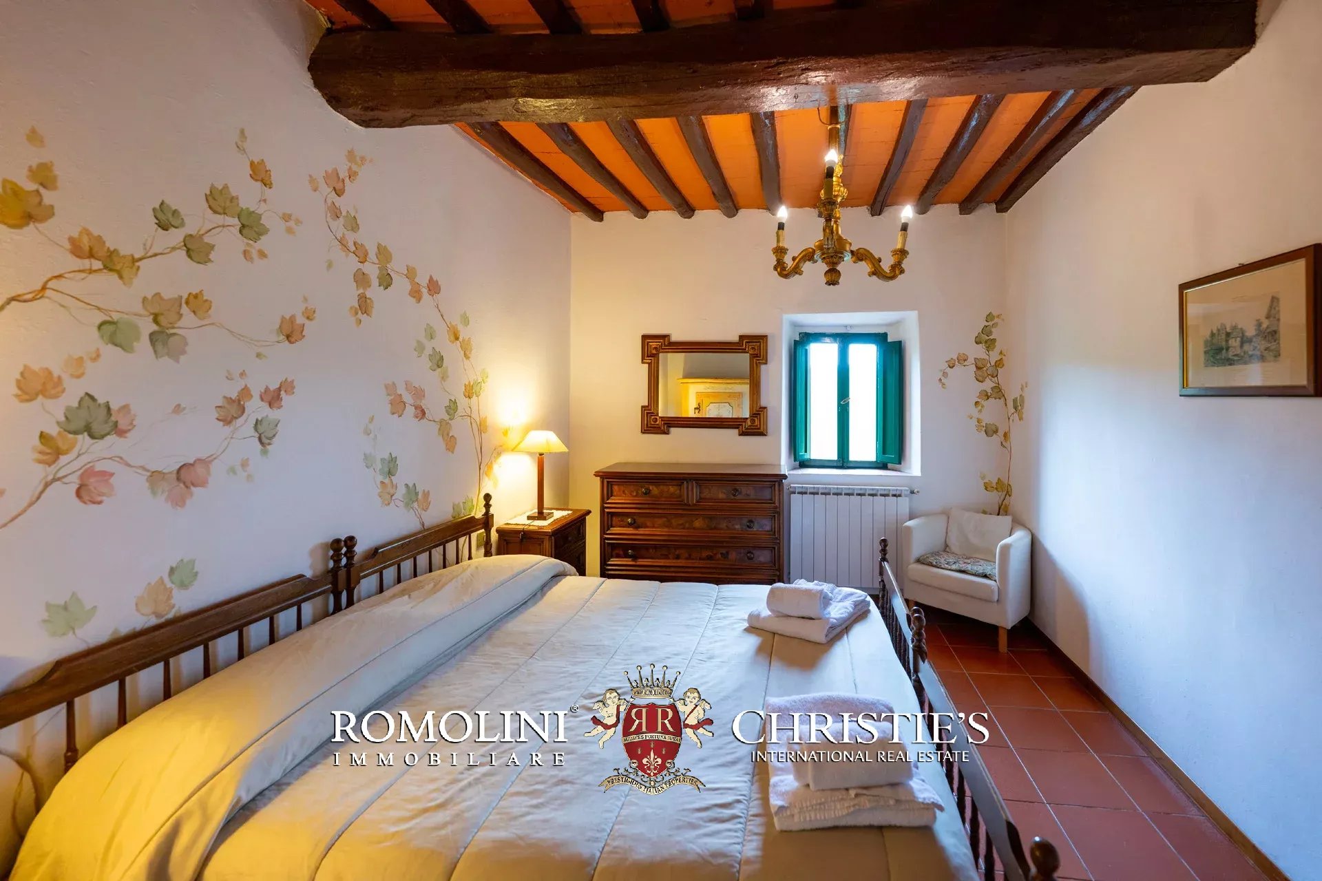 13 Bedroom Villa/Townhouse's Image 25