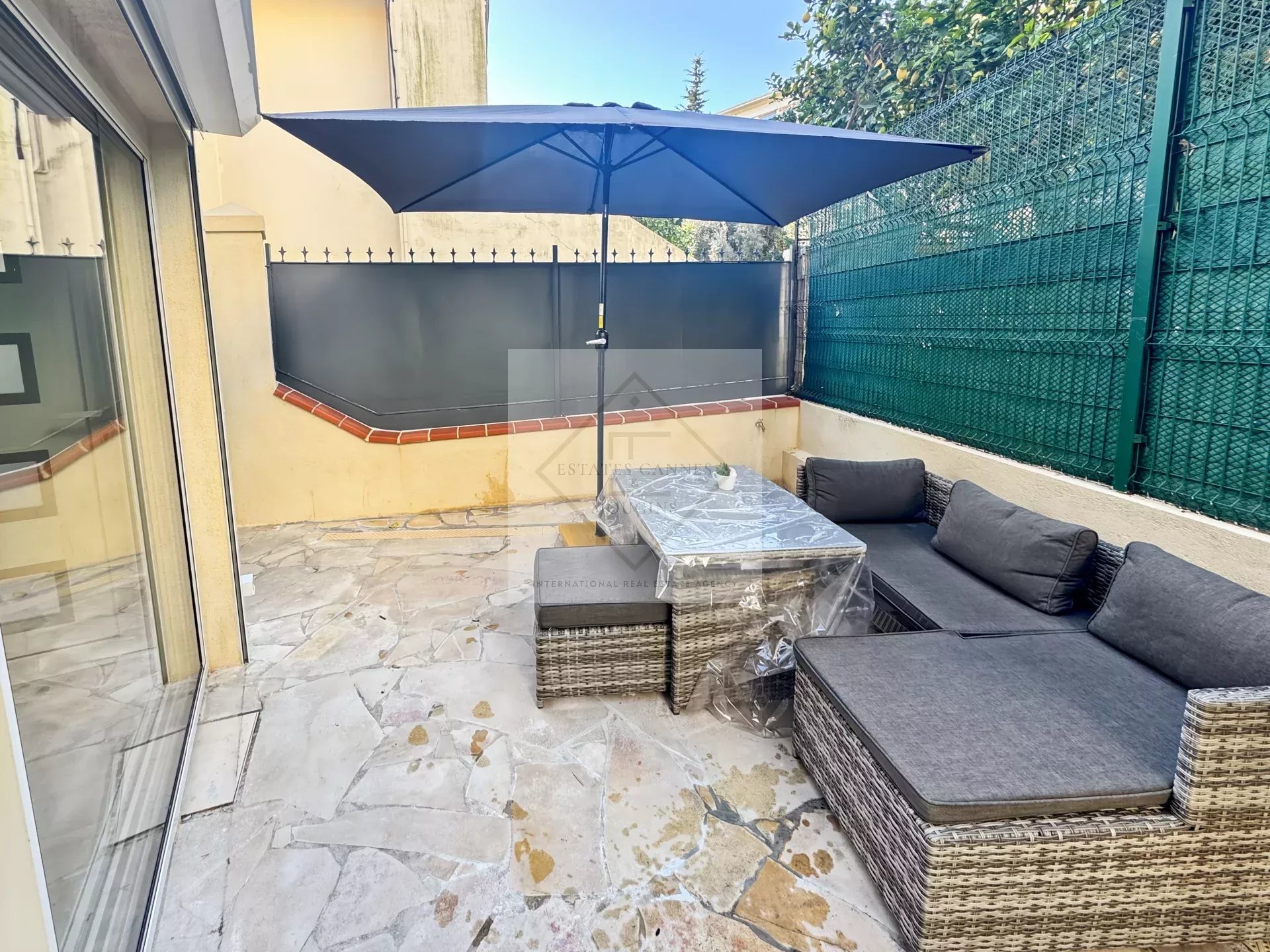 For  RENT : Charming Townhouse in the Heart of Cannes! — фото 2