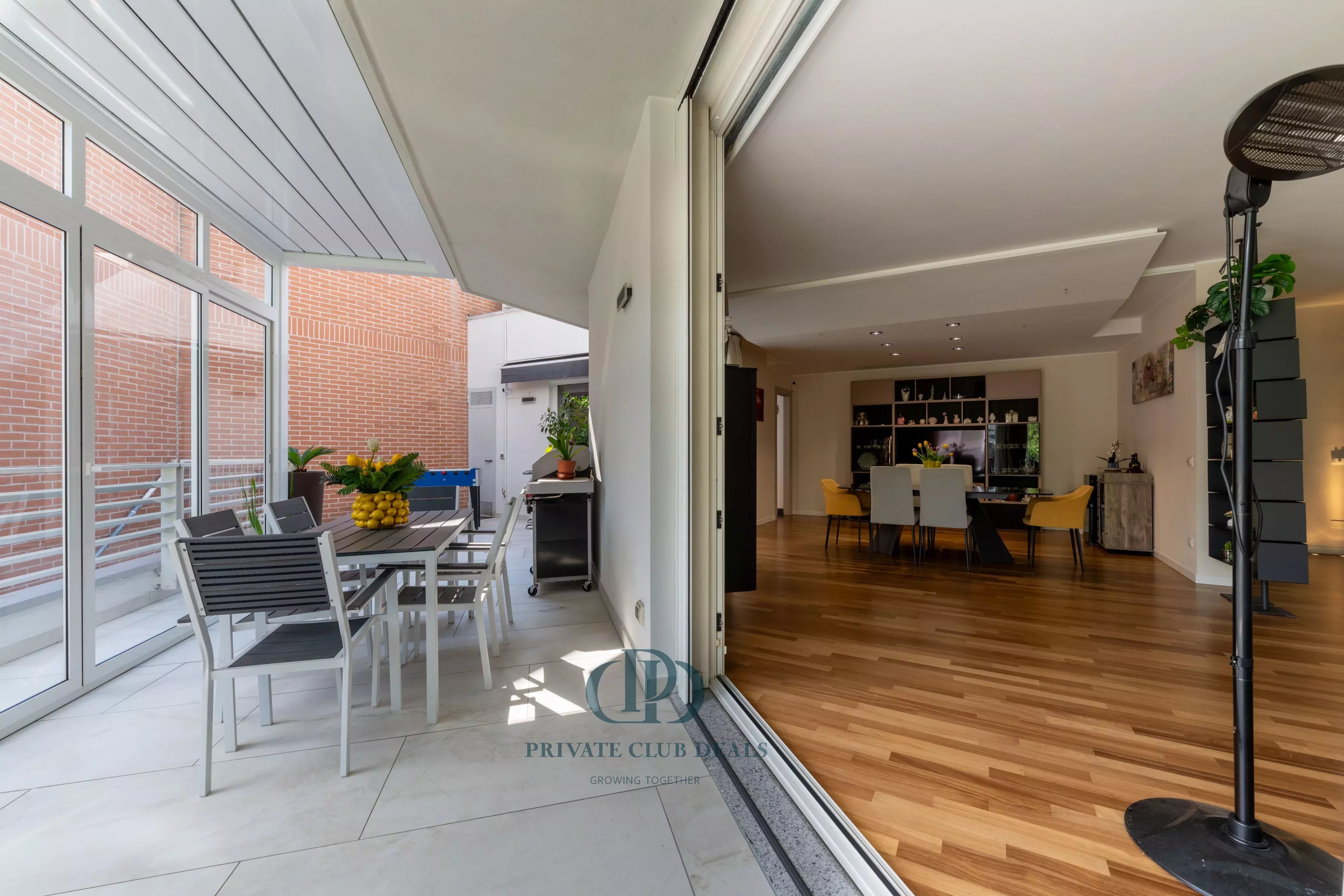 Villa Como - picture 4