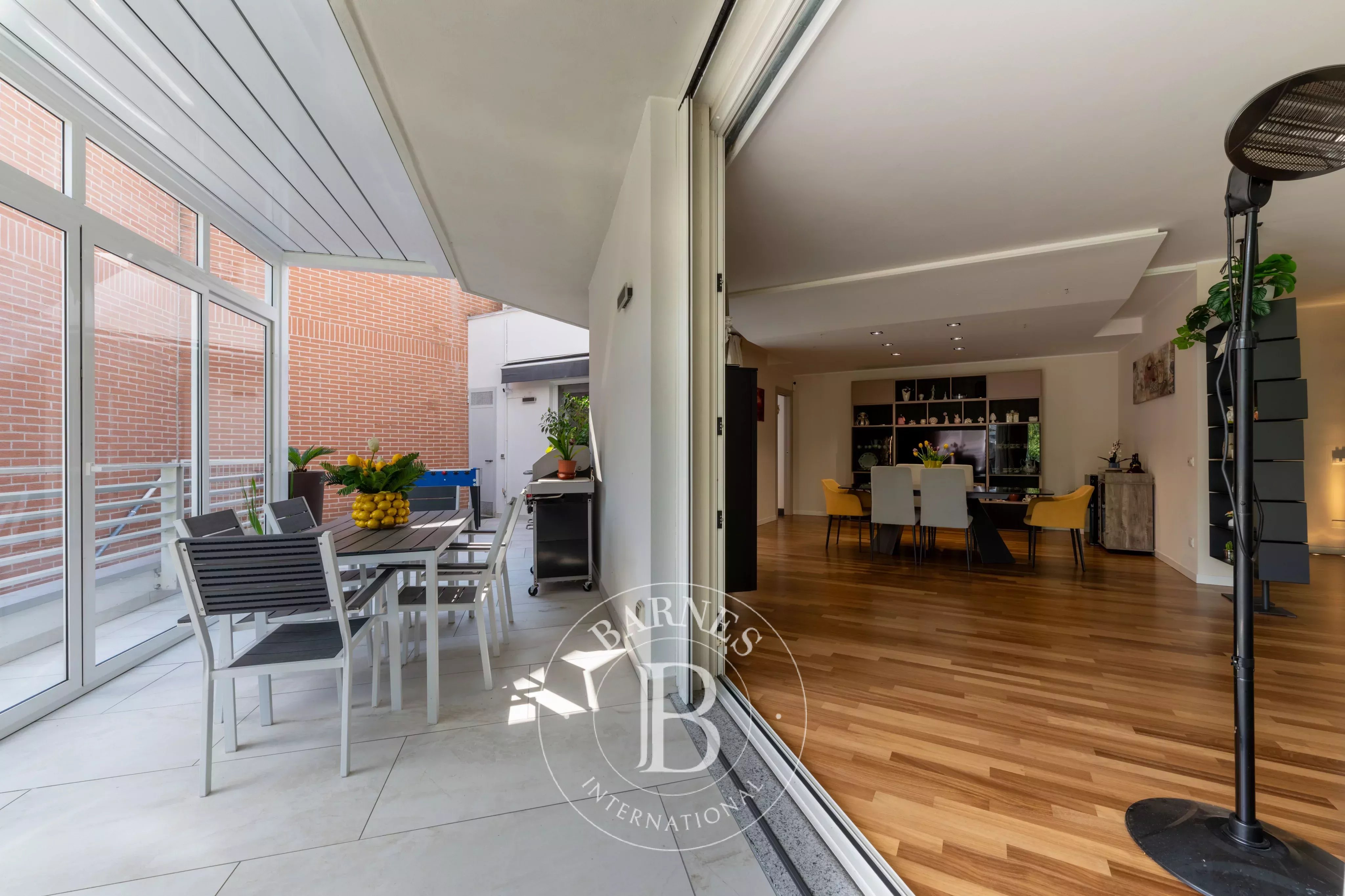 Villa Como - picture 4