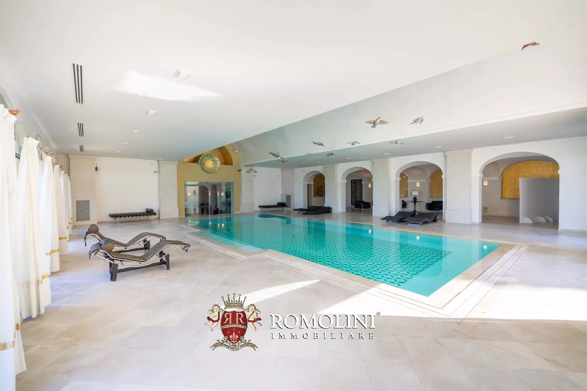 12 Bedroom Villa/Townhouse's Image 28