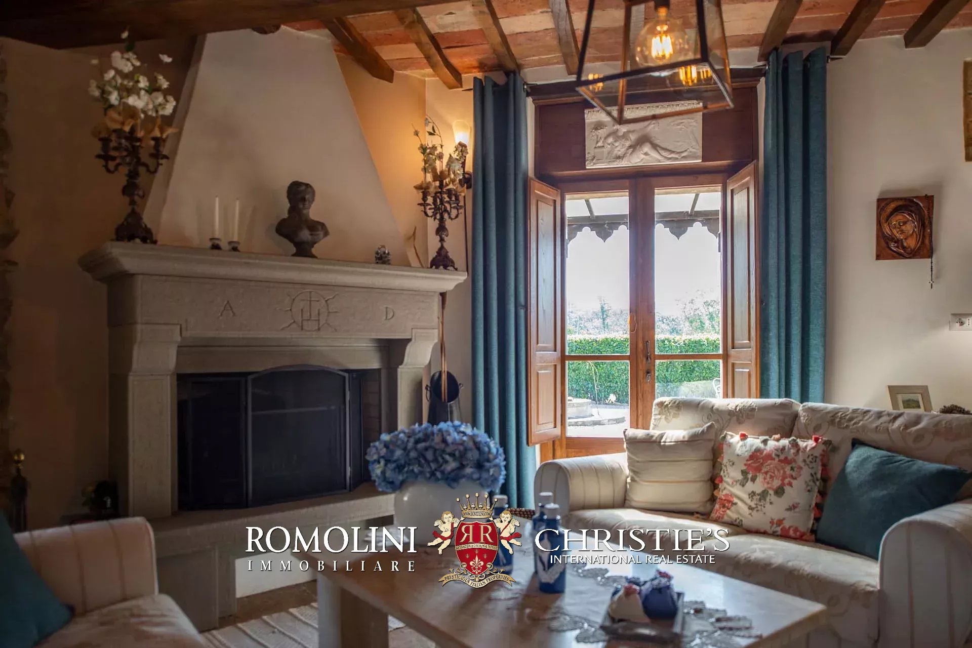 4 Bedroom Villa/Townhouse's Image 32