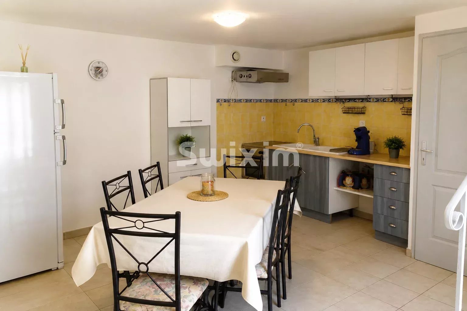 Immeuble de 4 appartements à Richerenches – Investissement locatif