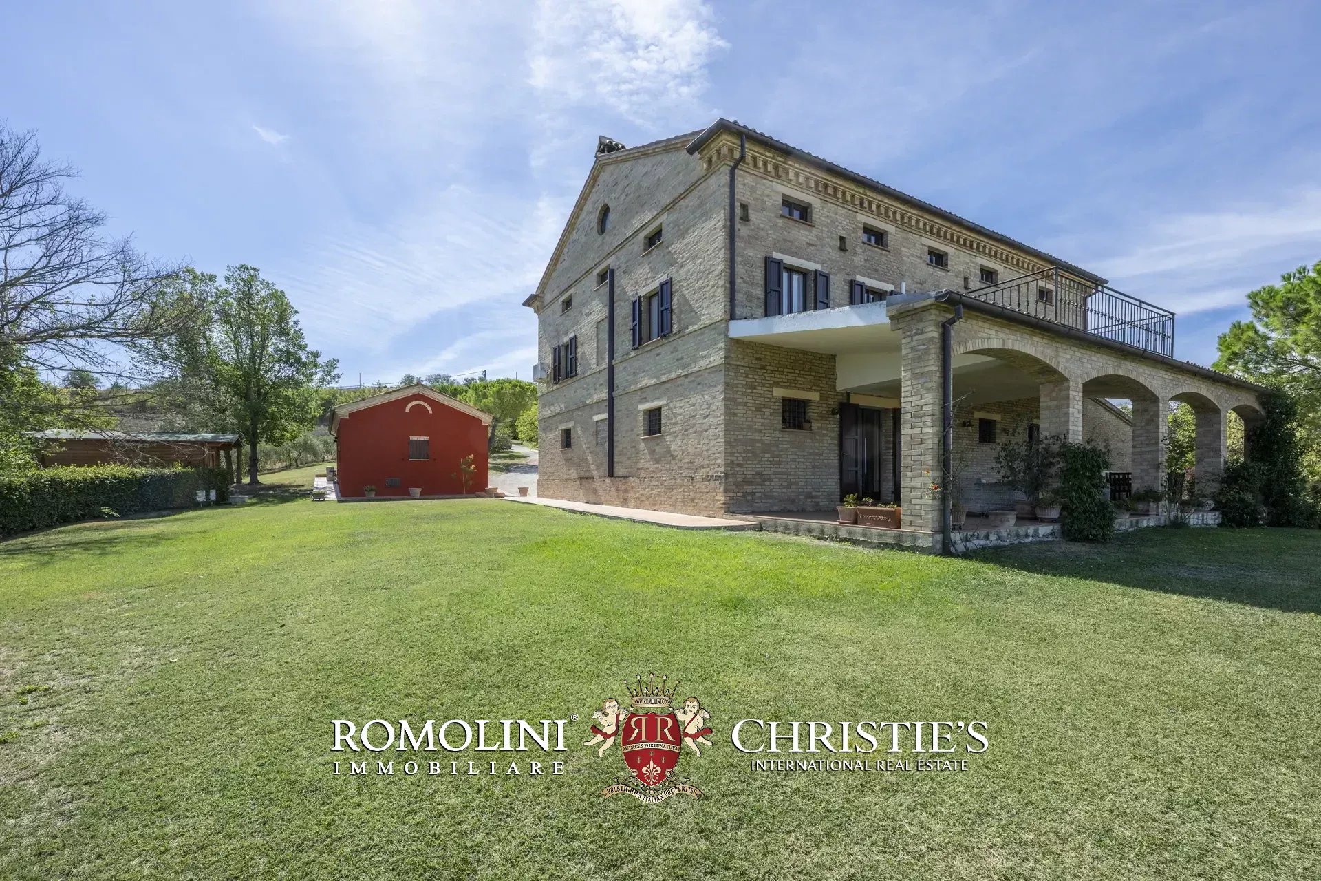 4 Bedroom Villa/Townhouse's Image 7