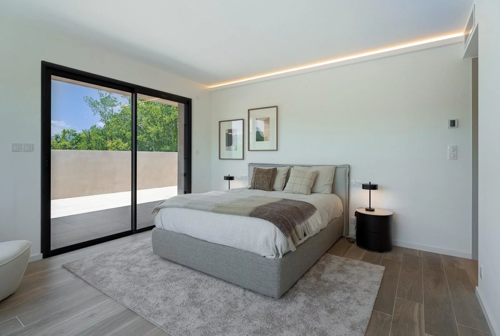 Stunning new built property in the domaine of Terre Blanche - Tourrettes