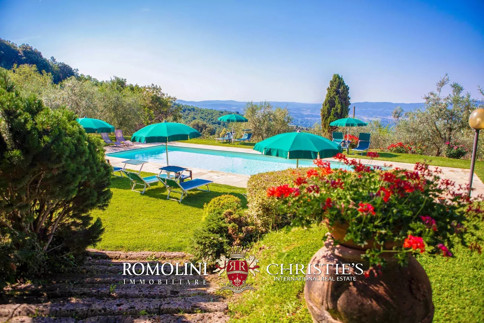 11 Bedroom Villa/Townhouse's Image 39