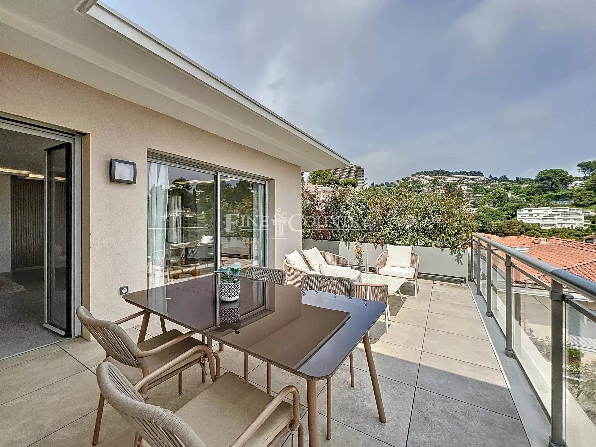 Photo of Sea view apartment for sale in Le Cannet