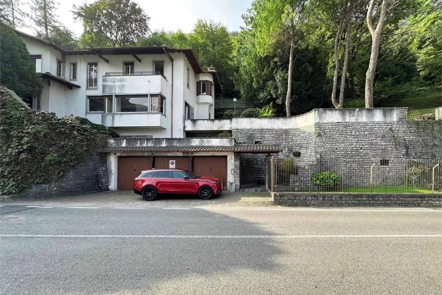 Villa luxueuse à Laglio - picture 15 title=