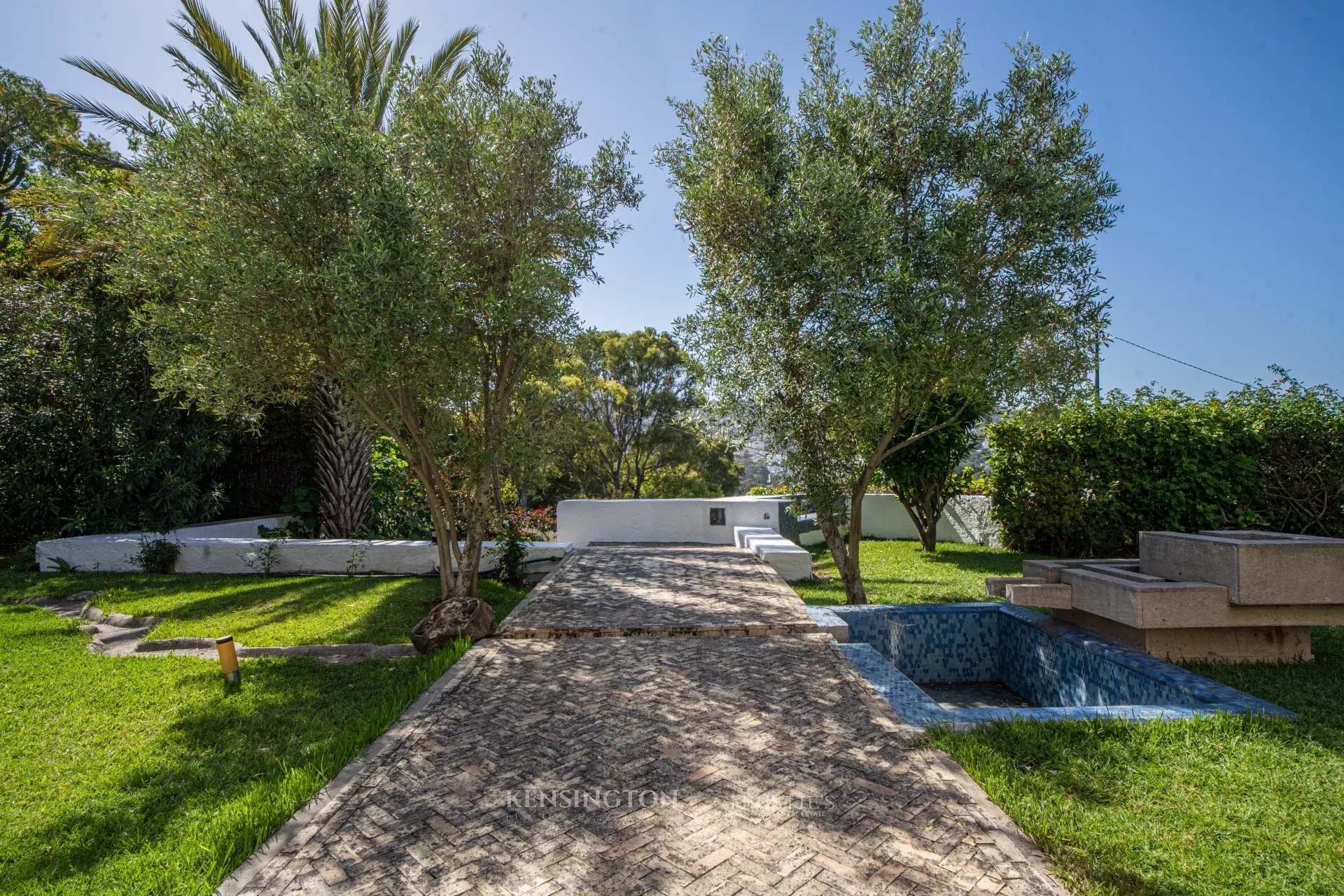 6 Bedroom Villa/Townhouse's Image 5