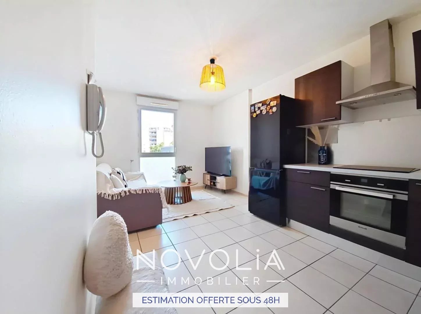 Achat Appartement Surface de 40 m/ Total carrez : 39 m, 2 pices, Vnissieux (69200)