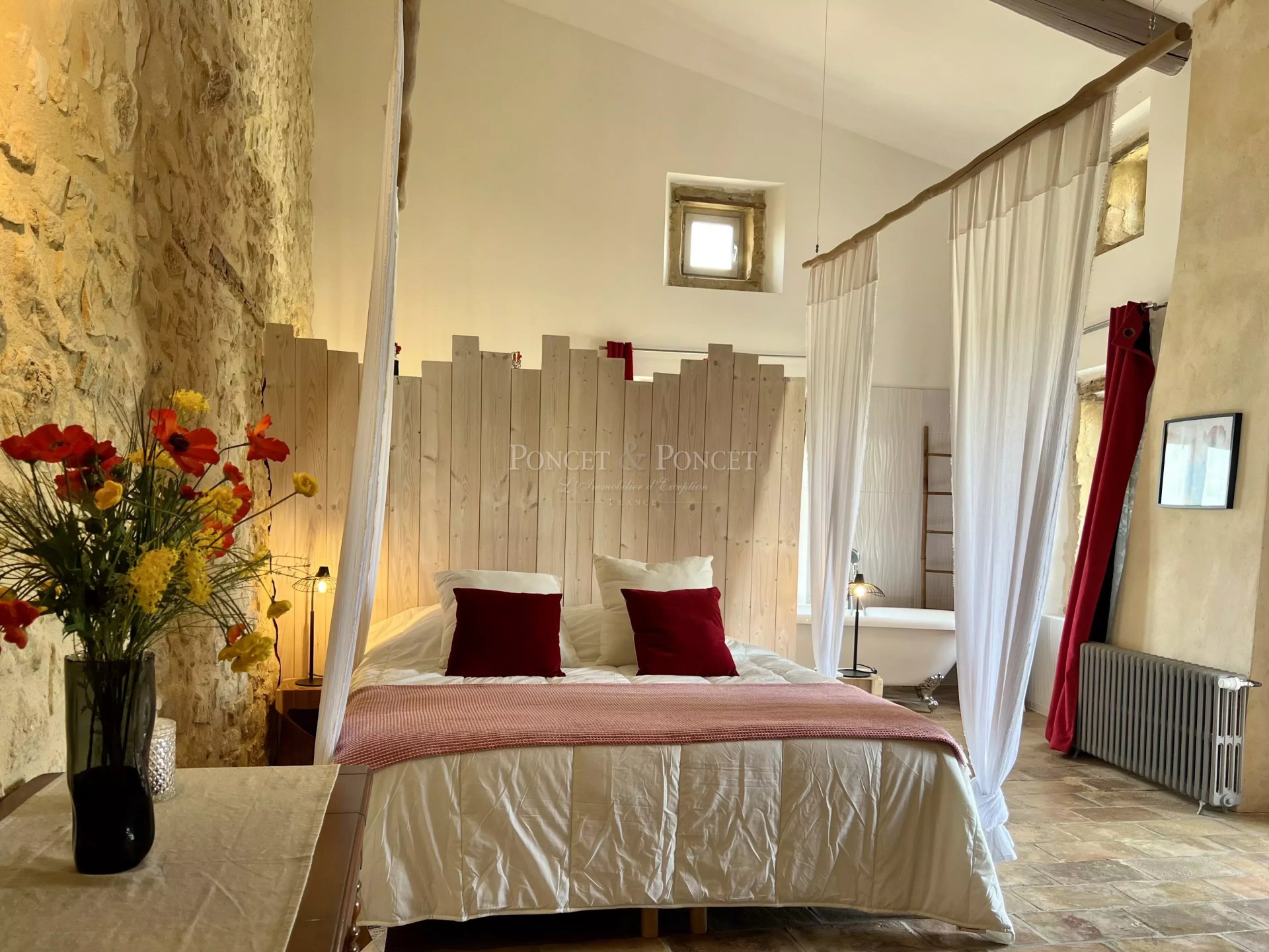 10 Bedroom Villa/Townhouse's Image 12