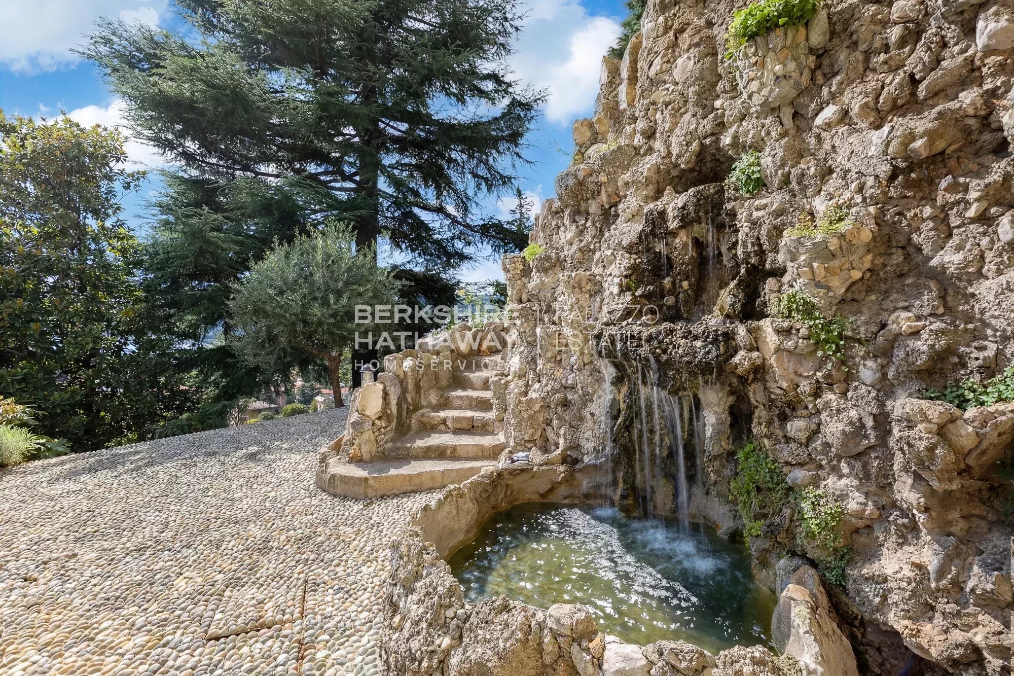 Elegante Dimora Liberty di Rappresentanza con Vista su Villa d’Este a Cernobbio, Lago di Como