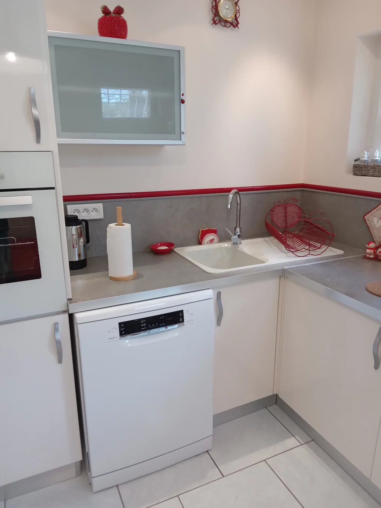 SUPERB ENTRECASTEAUX HOUSE SOLD FURNISHED