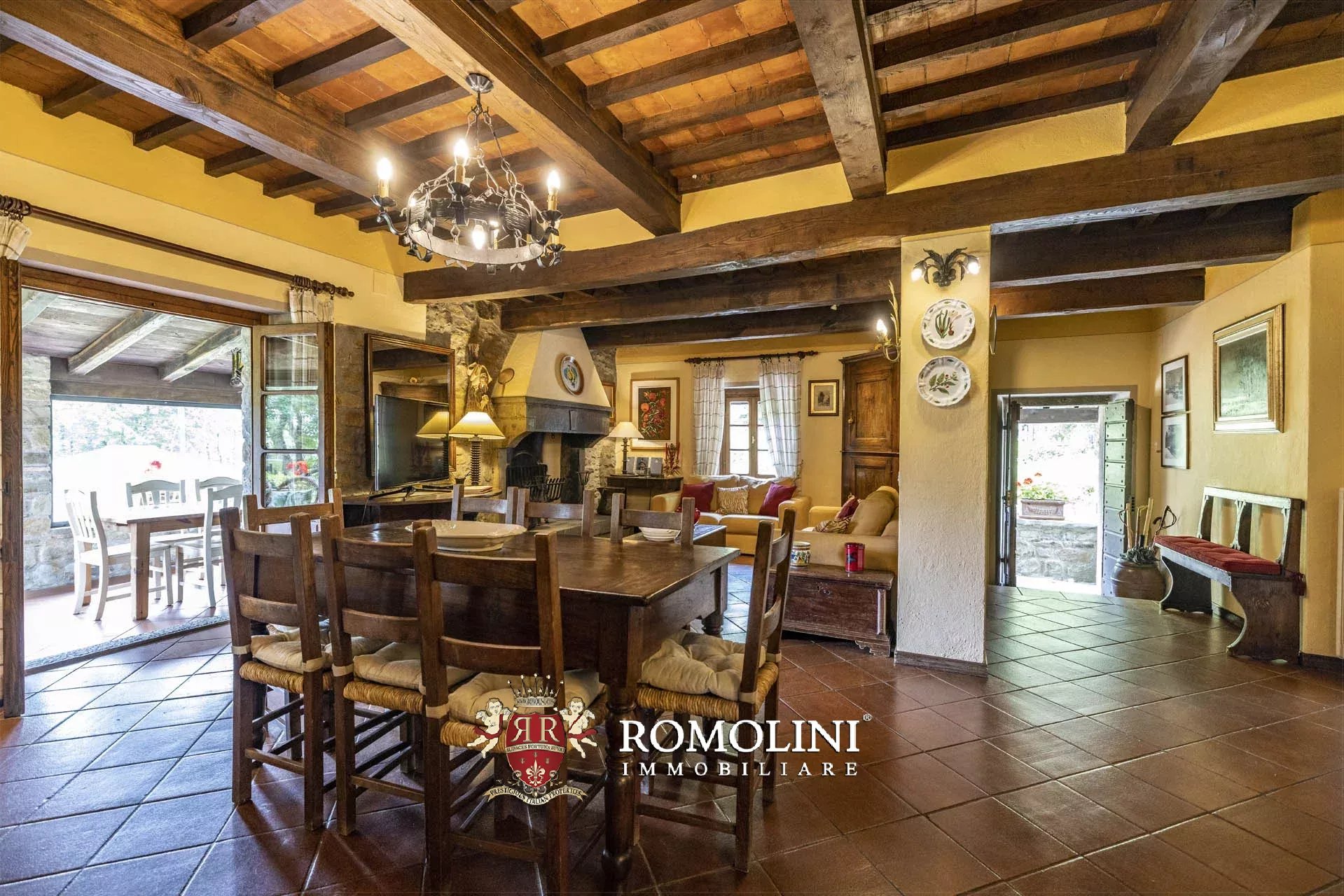 6 Bedroom Villa/Townhouse's Image 40