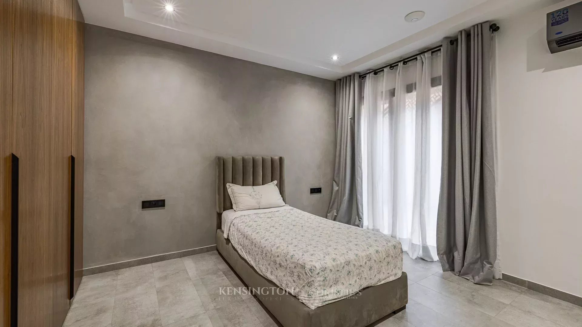 5 Bedroom Villa/Townhouse's Image 19
