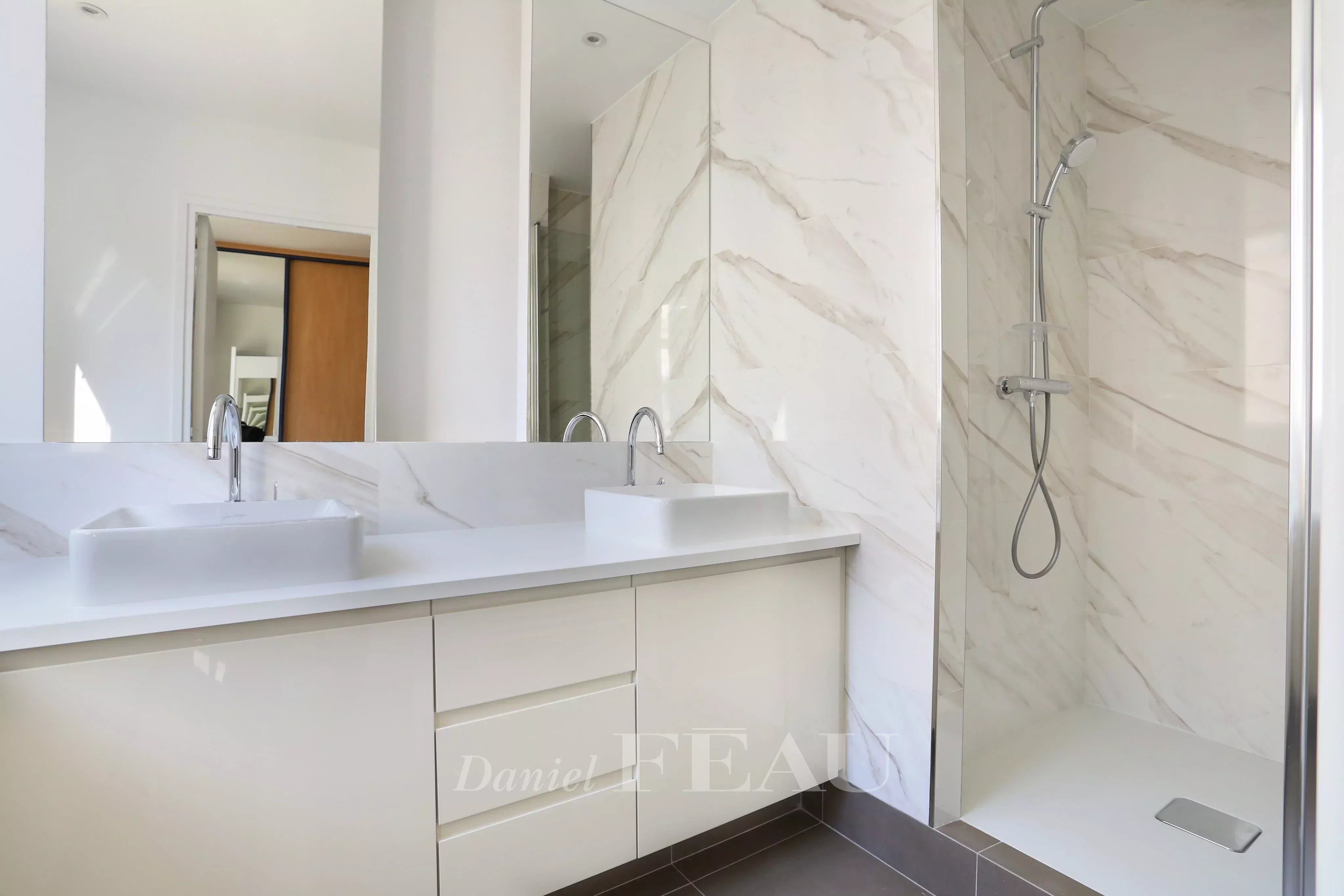 Rental Apartment Paris 4th