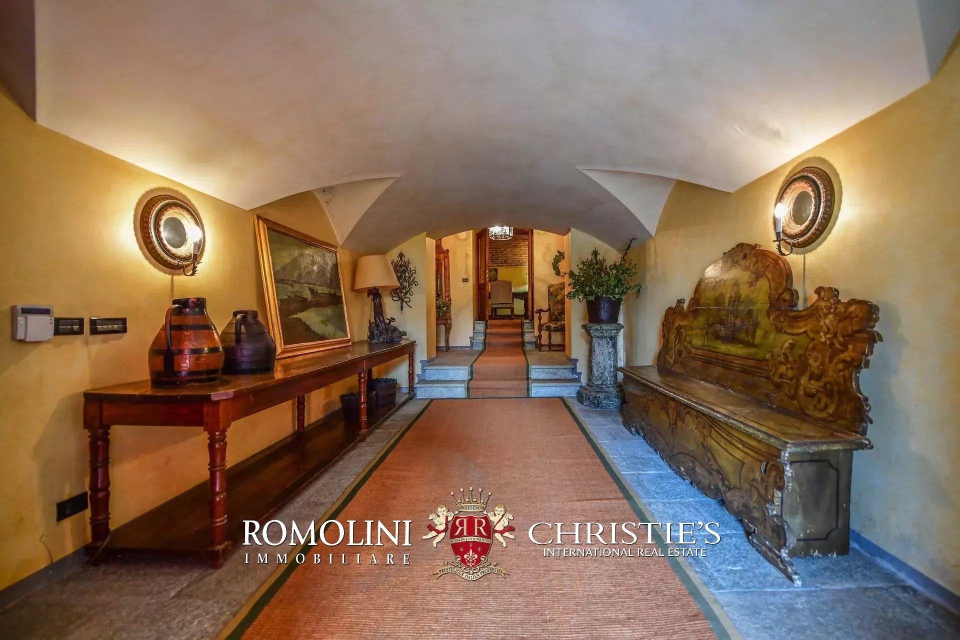 17 Bedroom Villa/Townhouse's Image 49