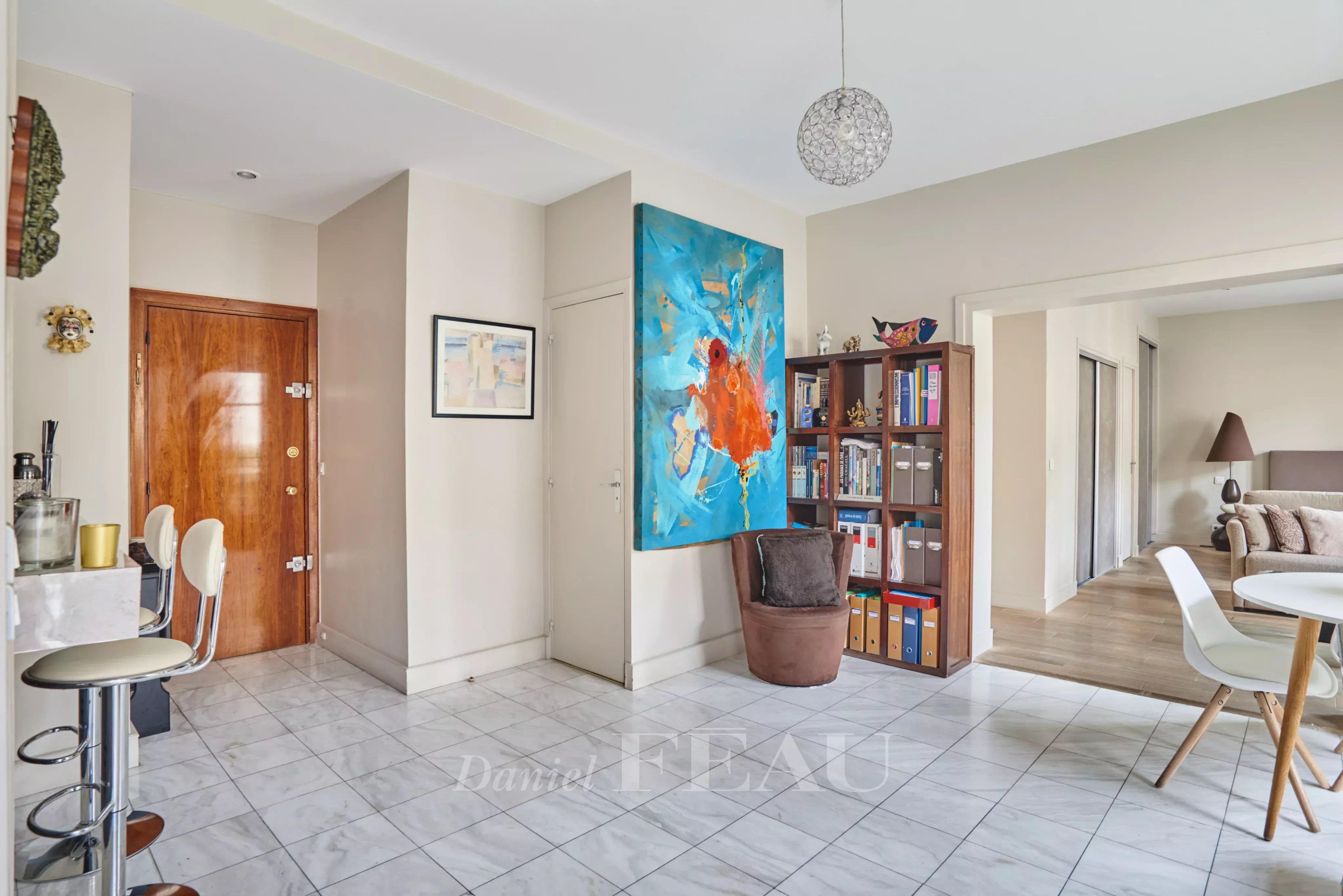 Sale Apartment Paris 17th