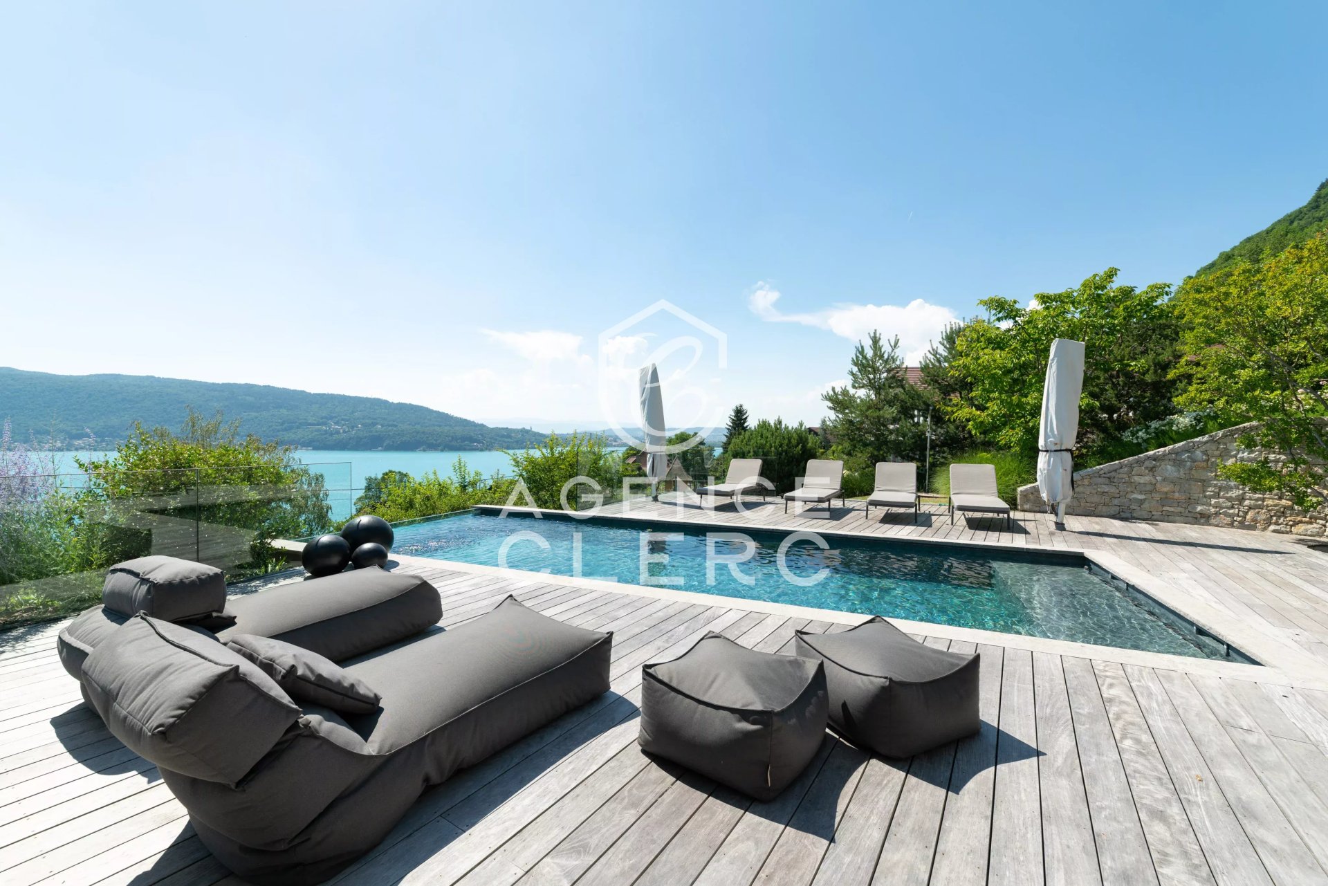 4 Bedroom Villa/Townhouse's Image 6