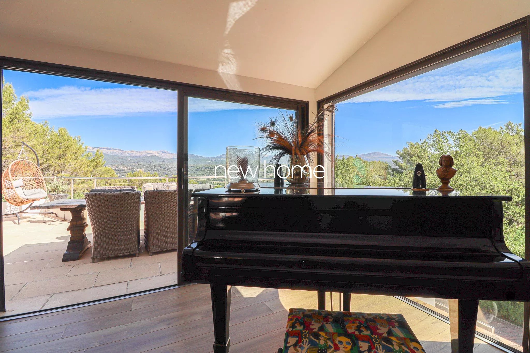 Villa moderne avec vue panoramique