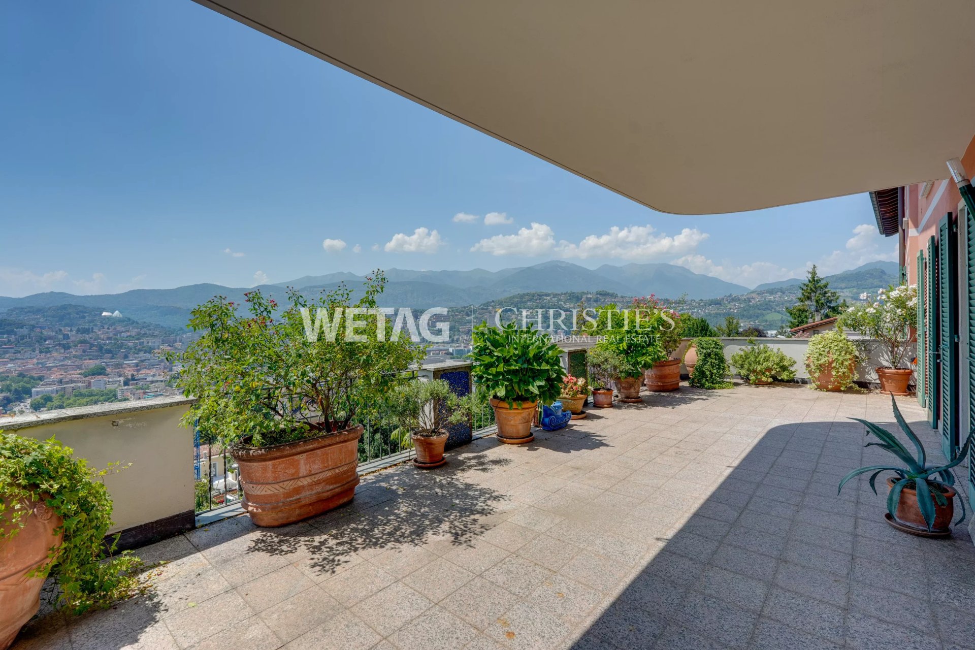 2 Bedroom Apartment/Flat's Image 3