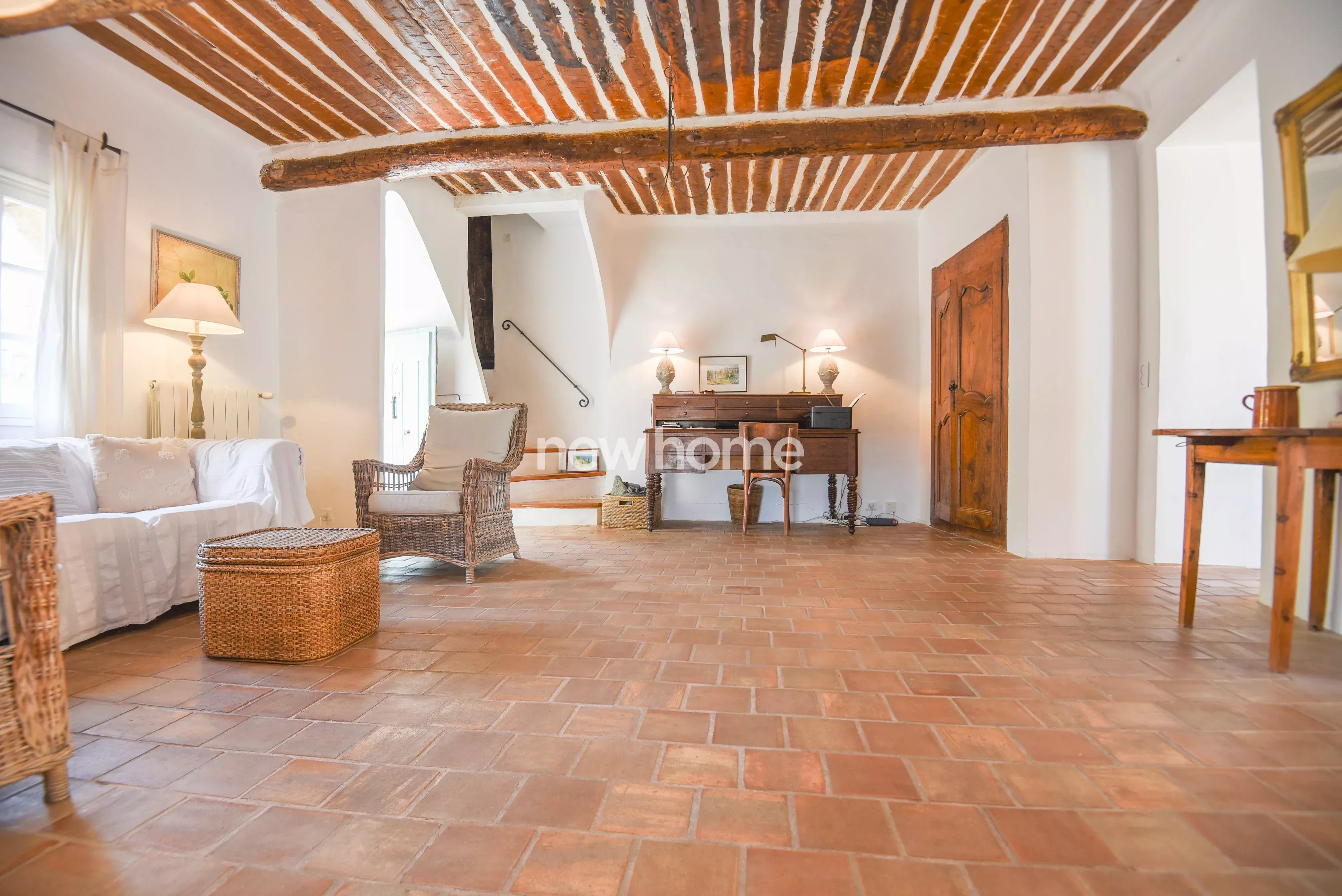 Superbe bastide ancienne en pierre près du charmant village de Flayosc