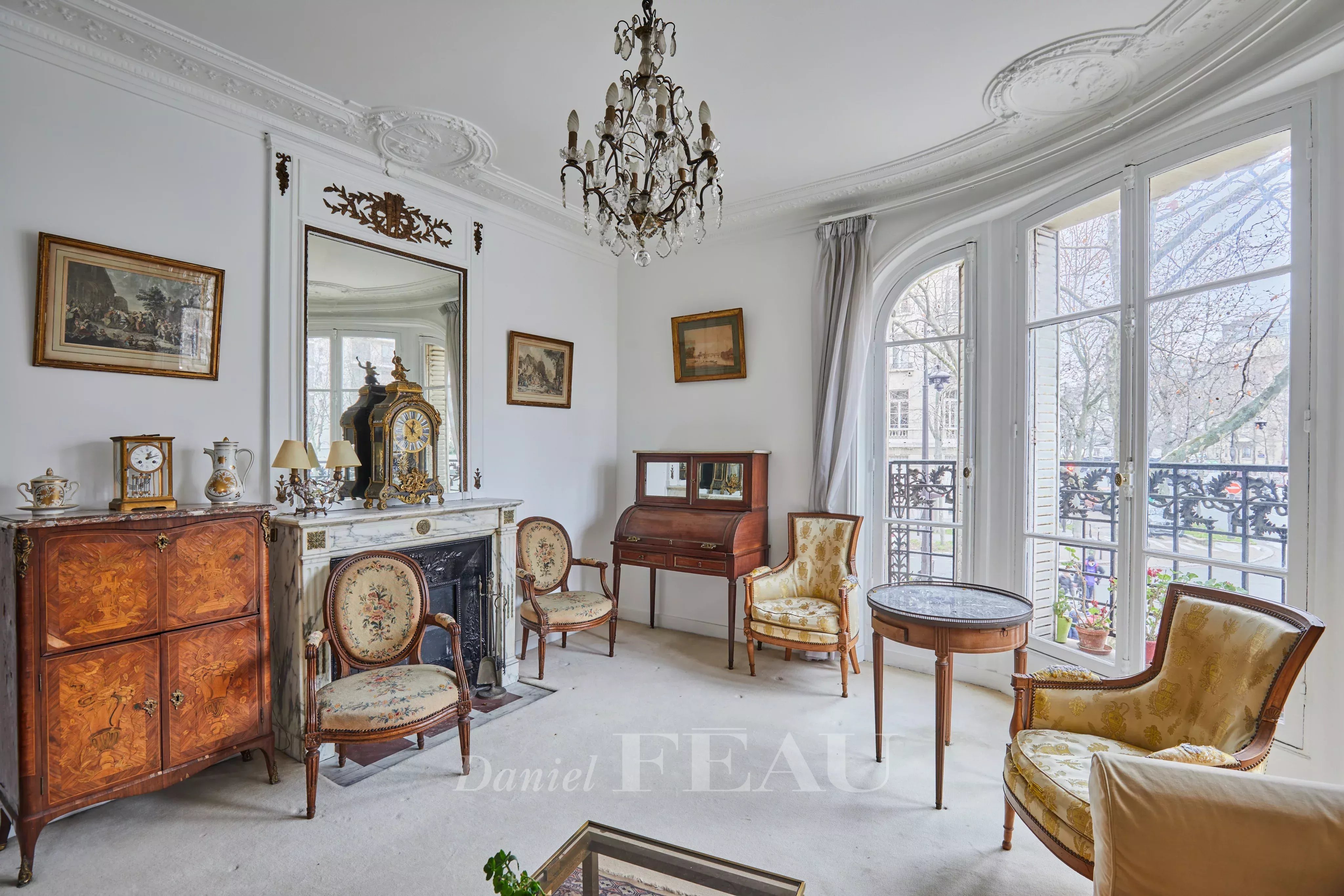 Sale Apartment Paris 7th