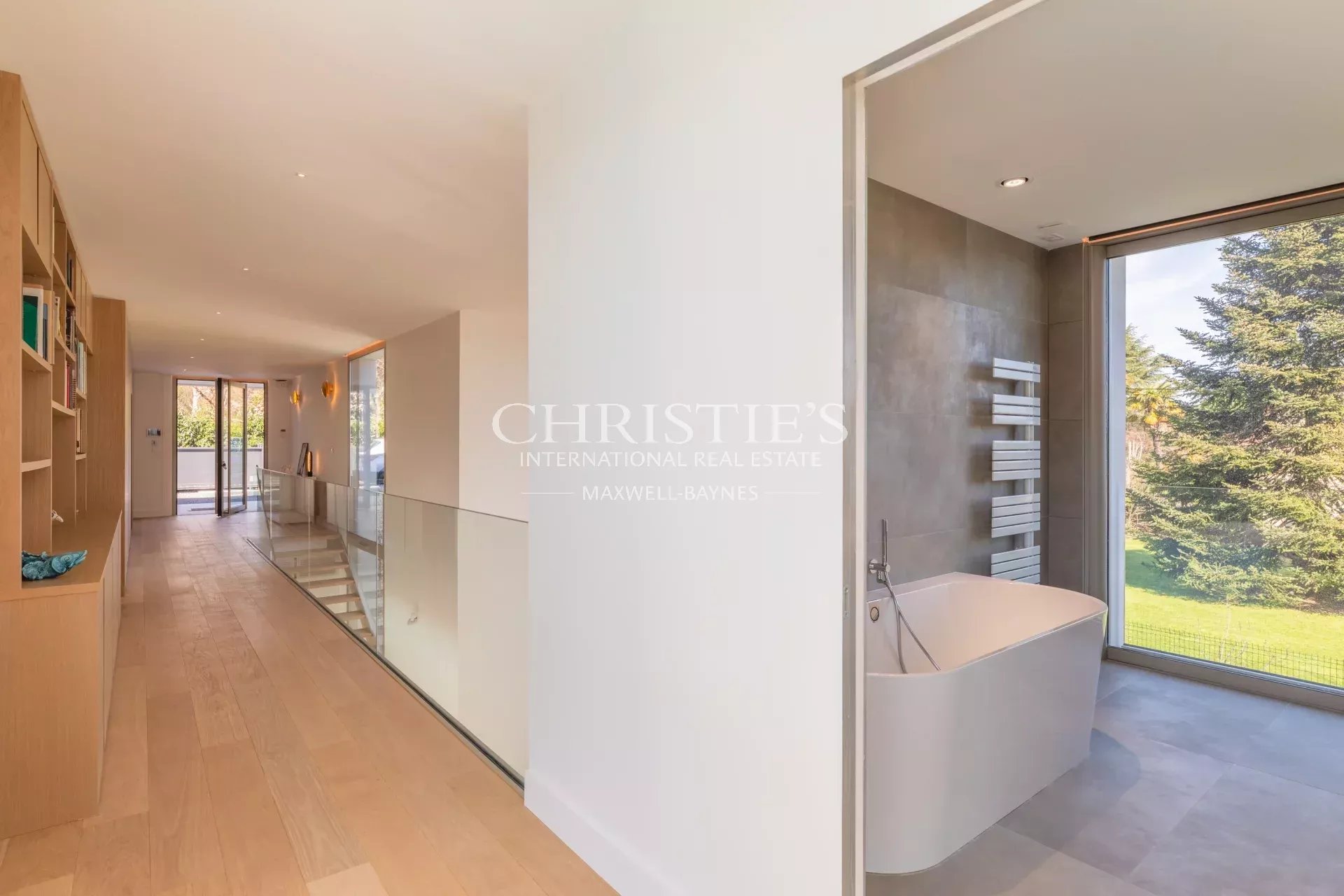 4 Bedroom Villa/Townhouse's Image 7