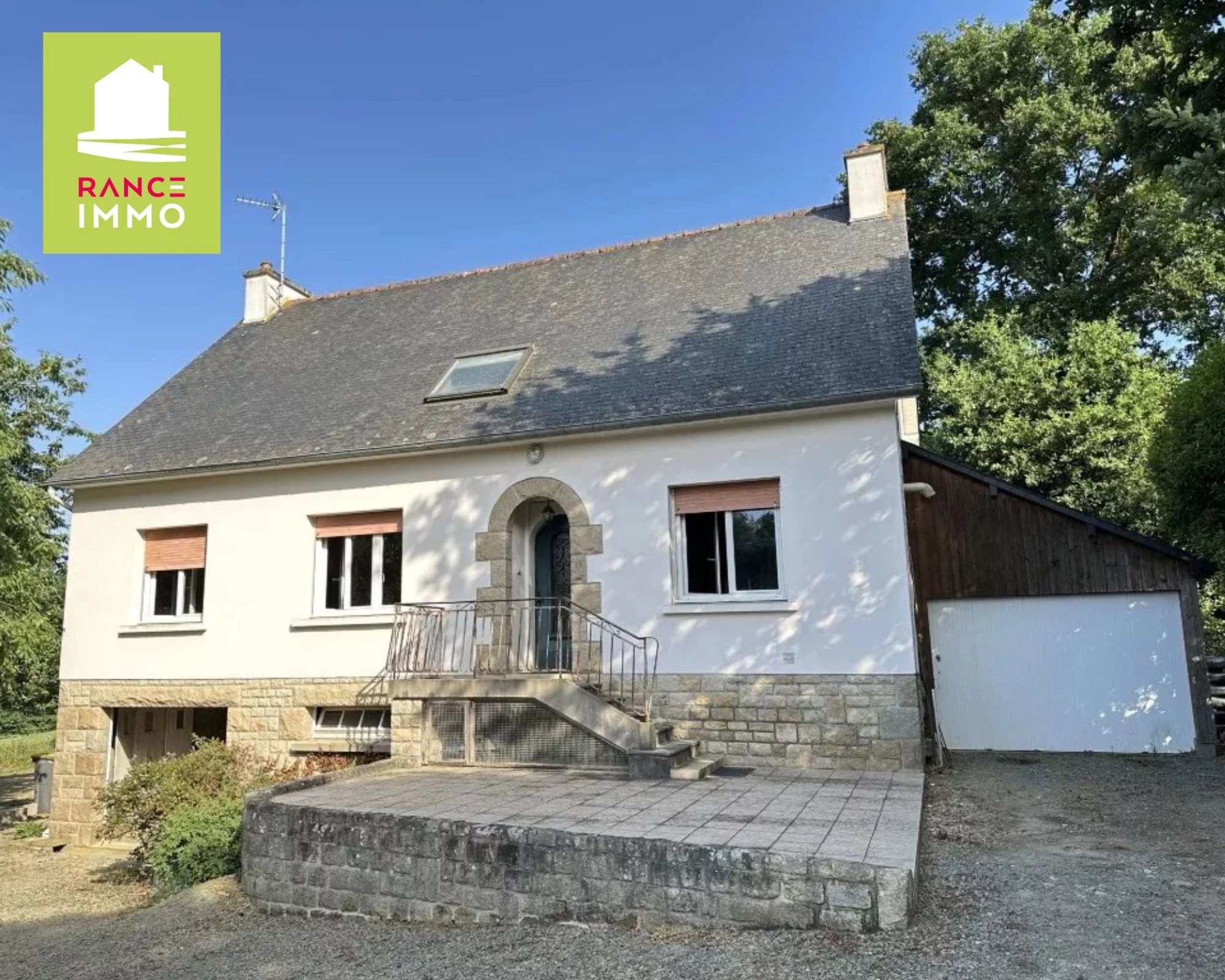 Maison 5 chambres avec grand terrain – Proche Dinan