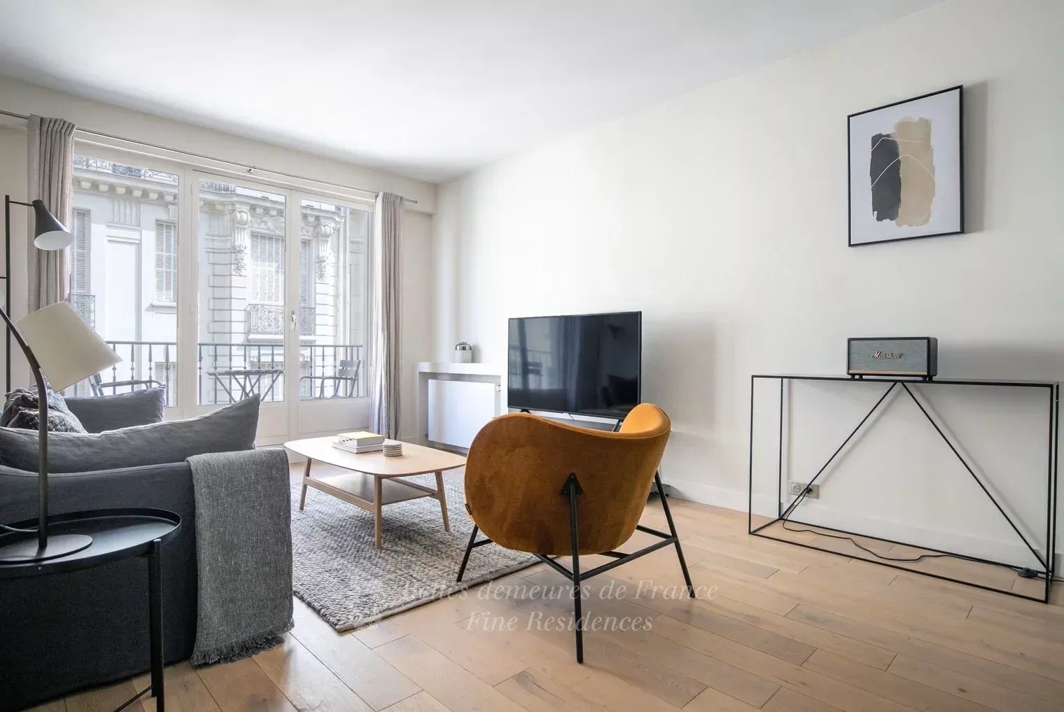Sale Apartment Paris 8th