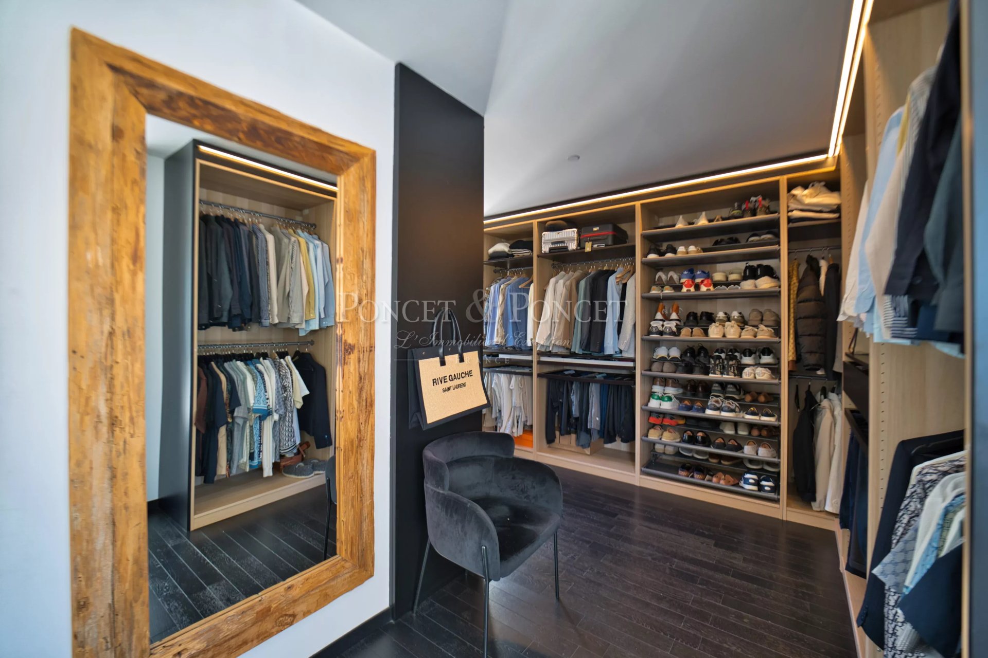 4 Bedroom Villa/Townhouse's Image 14