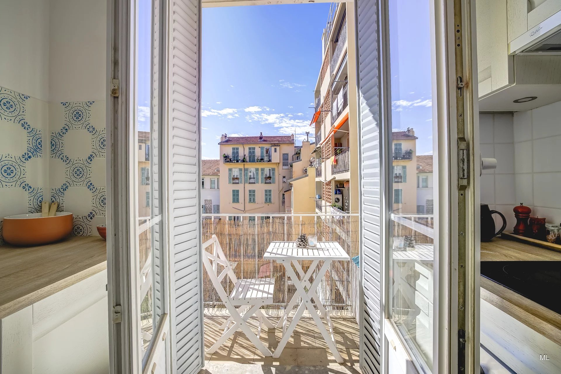 NICE PORT AREA - SUPERB ONE BEDROOM APARTMENT WITH BALCONIES