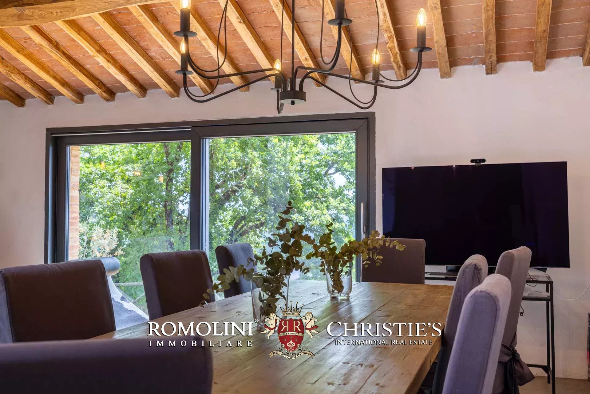 6 Bedroom Villa/Townhouse's Image 65