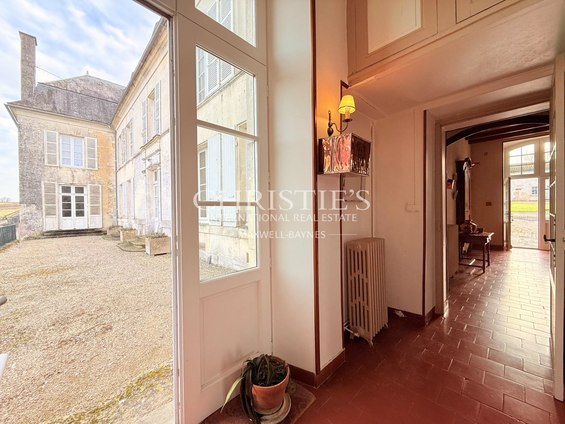 10 Bedroom Villa/Townhouse's Image 19