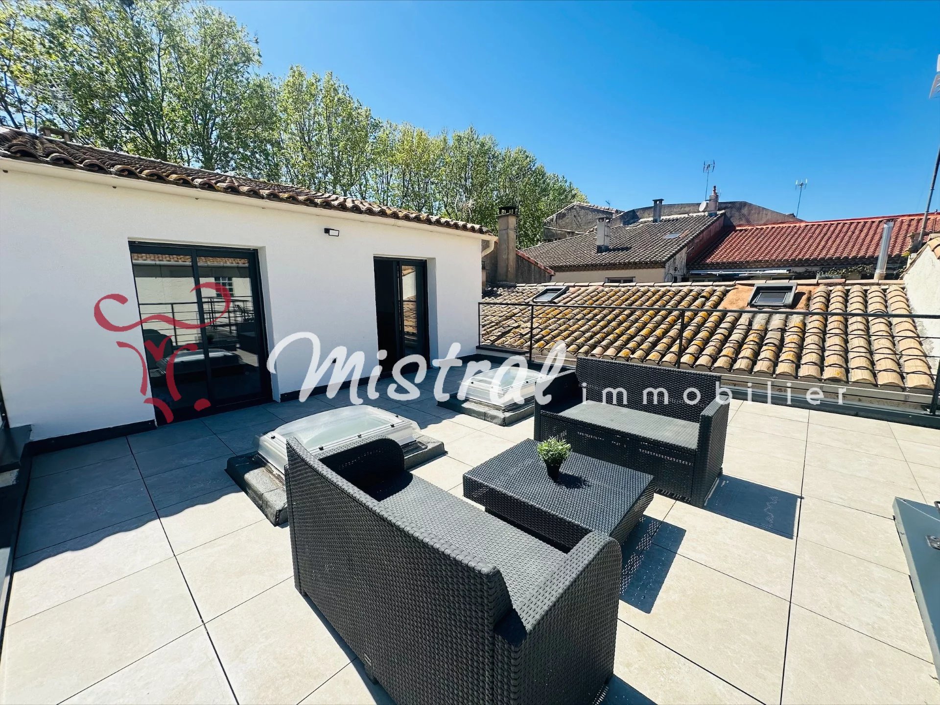 VENTE MAISON AIGUES-MORTES 3 CHAMBRES AVEC COUR ET TERRASSE