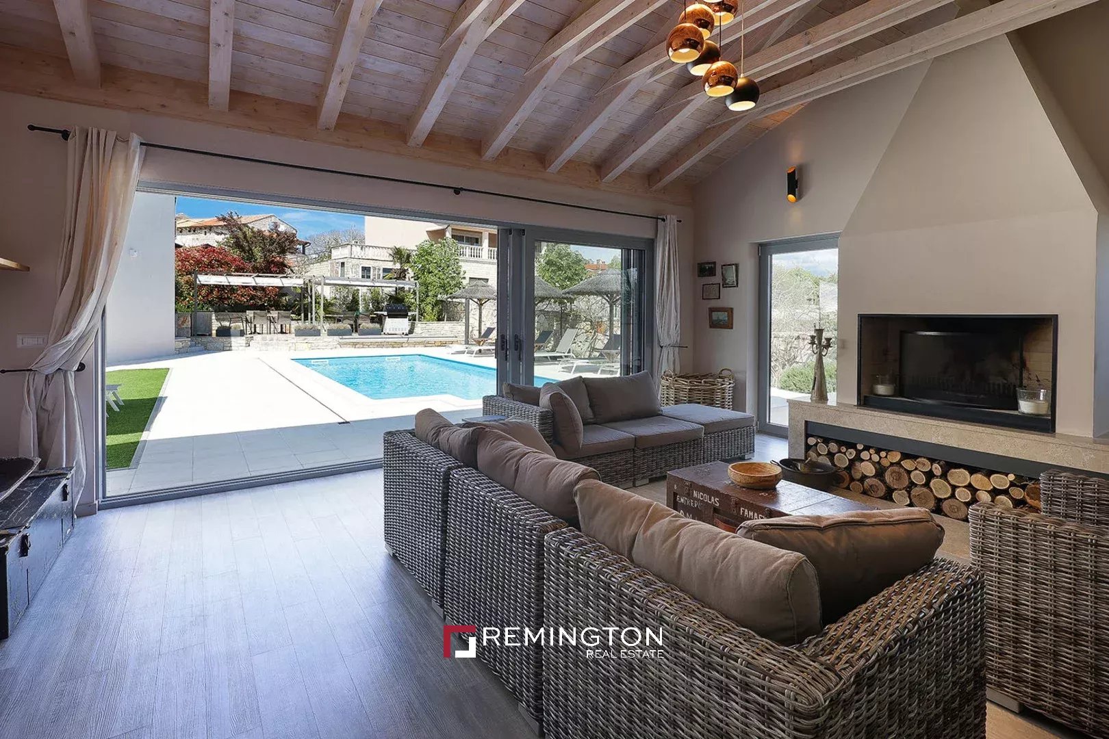 5 Bedroom Villa/Townhouse's Image 11