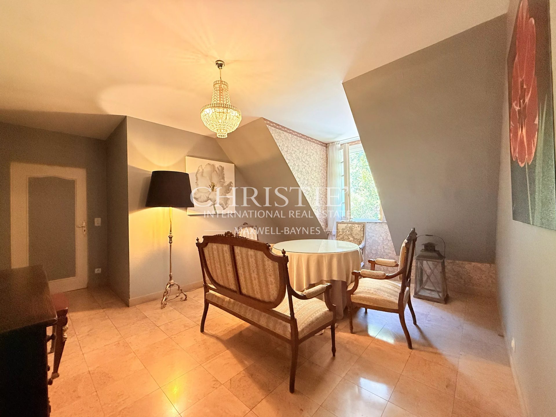 11 Bedroom Villa/Townhouse's Image 20