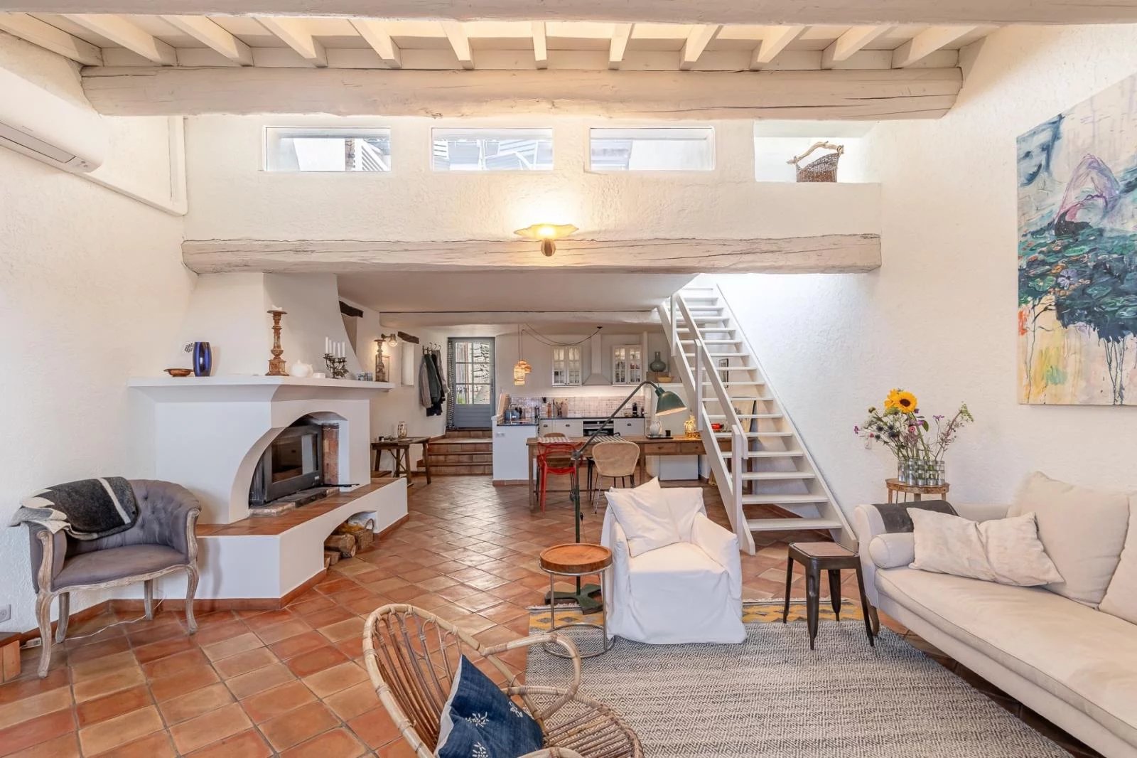 Maison de village avec terrasse et vue