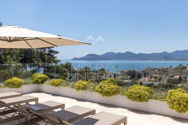 Cannes – Croix-des-Gardes – Panoramic sea view over the Esterel hills — photo 2