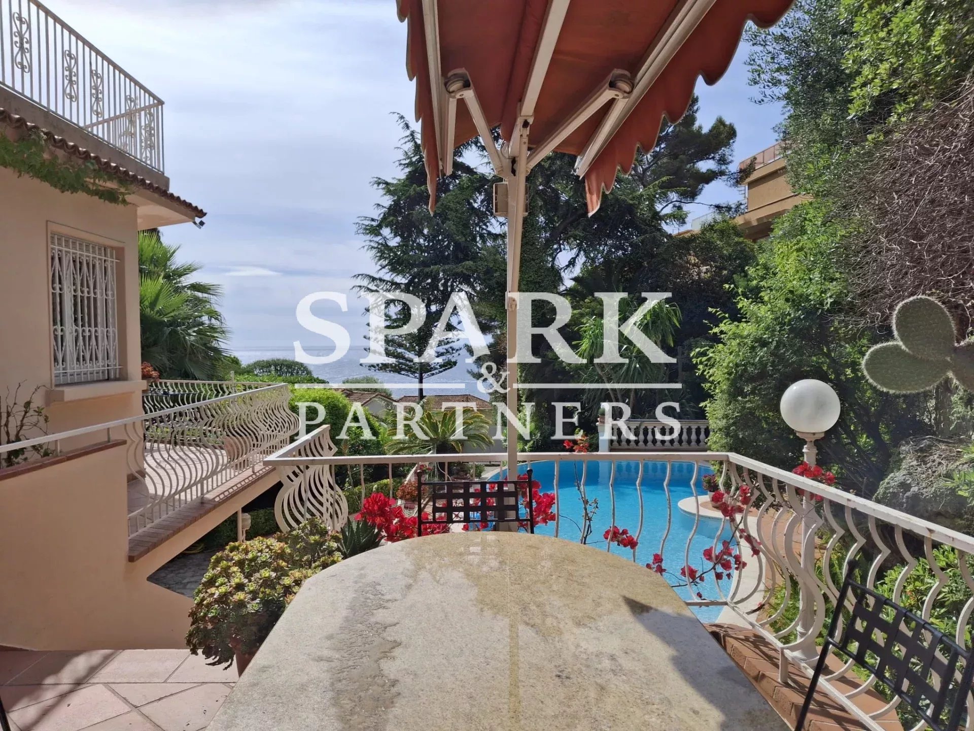 Villa avec piscine et vue mer – Cap d’Ail, proche Monaco