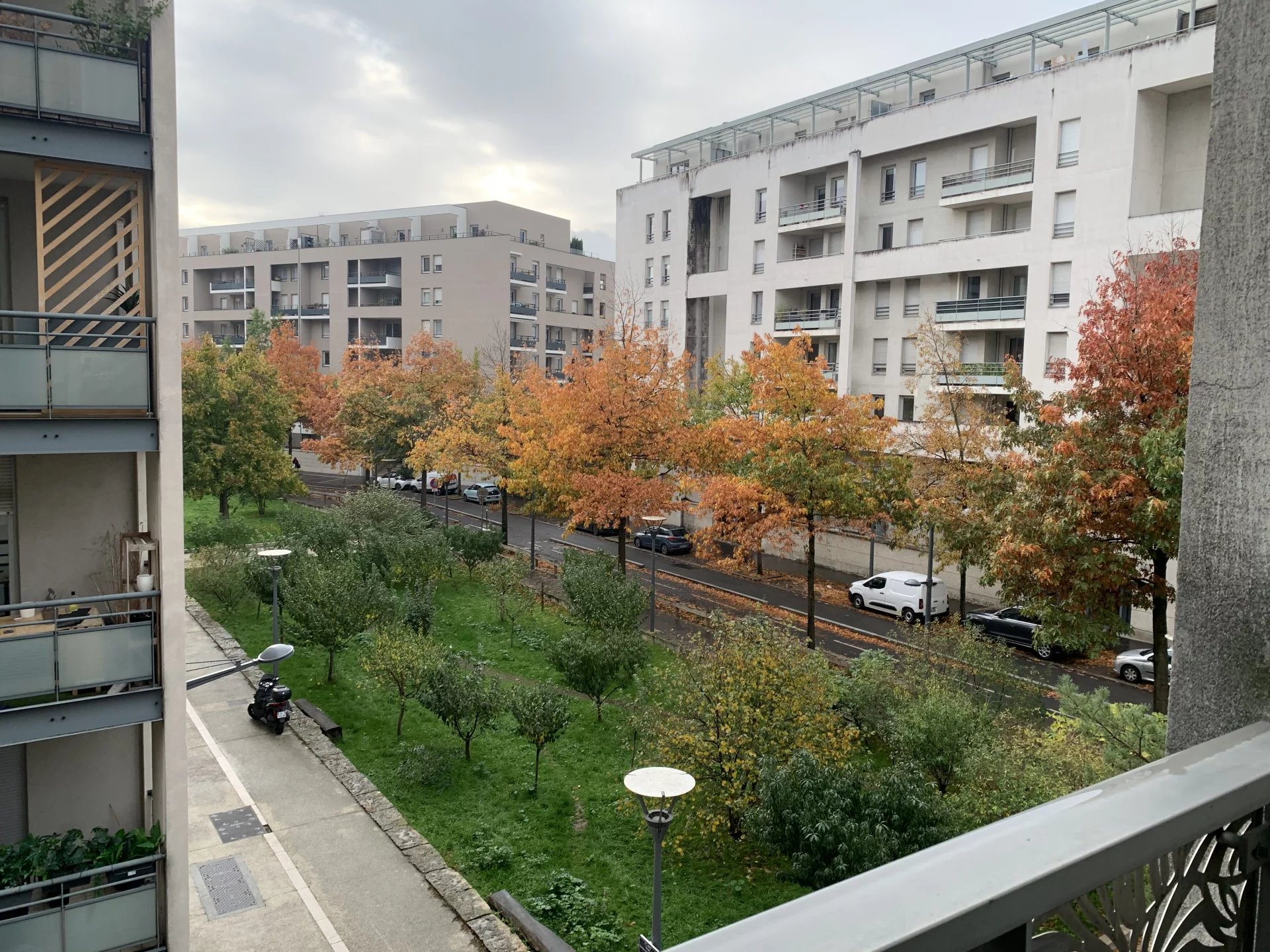 86417837 Location Lyon 7ème