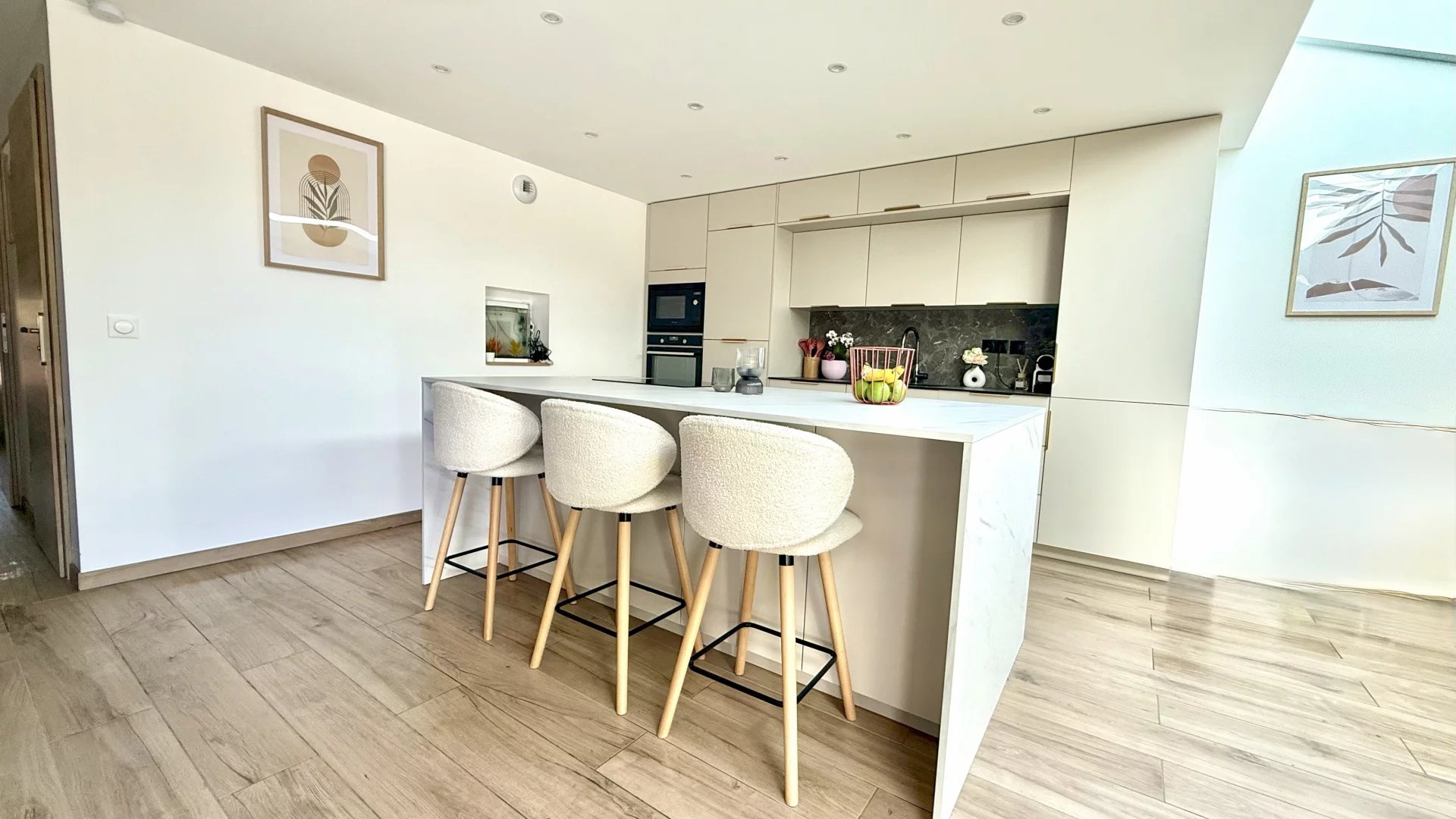 Élégance & confort - Duplex haut de gamme à 10 min de Thonon »