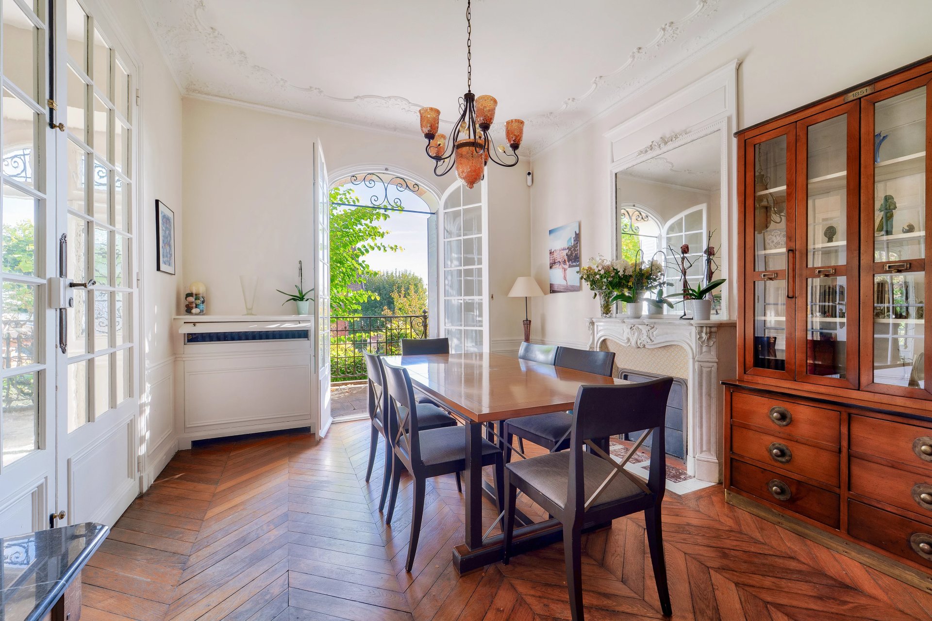 5 Bedroom Villa/Townhouse's Image 6
