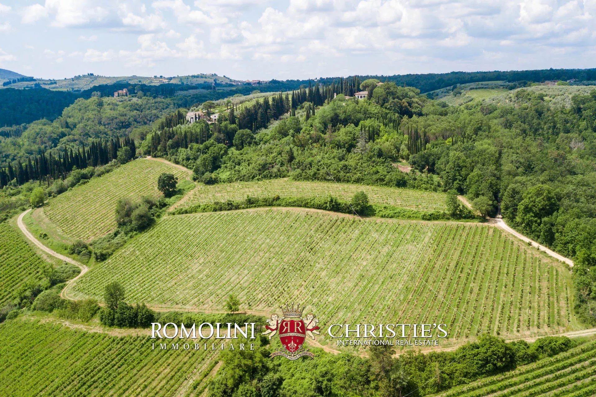 16 Bedroom Vineyard's Image 22