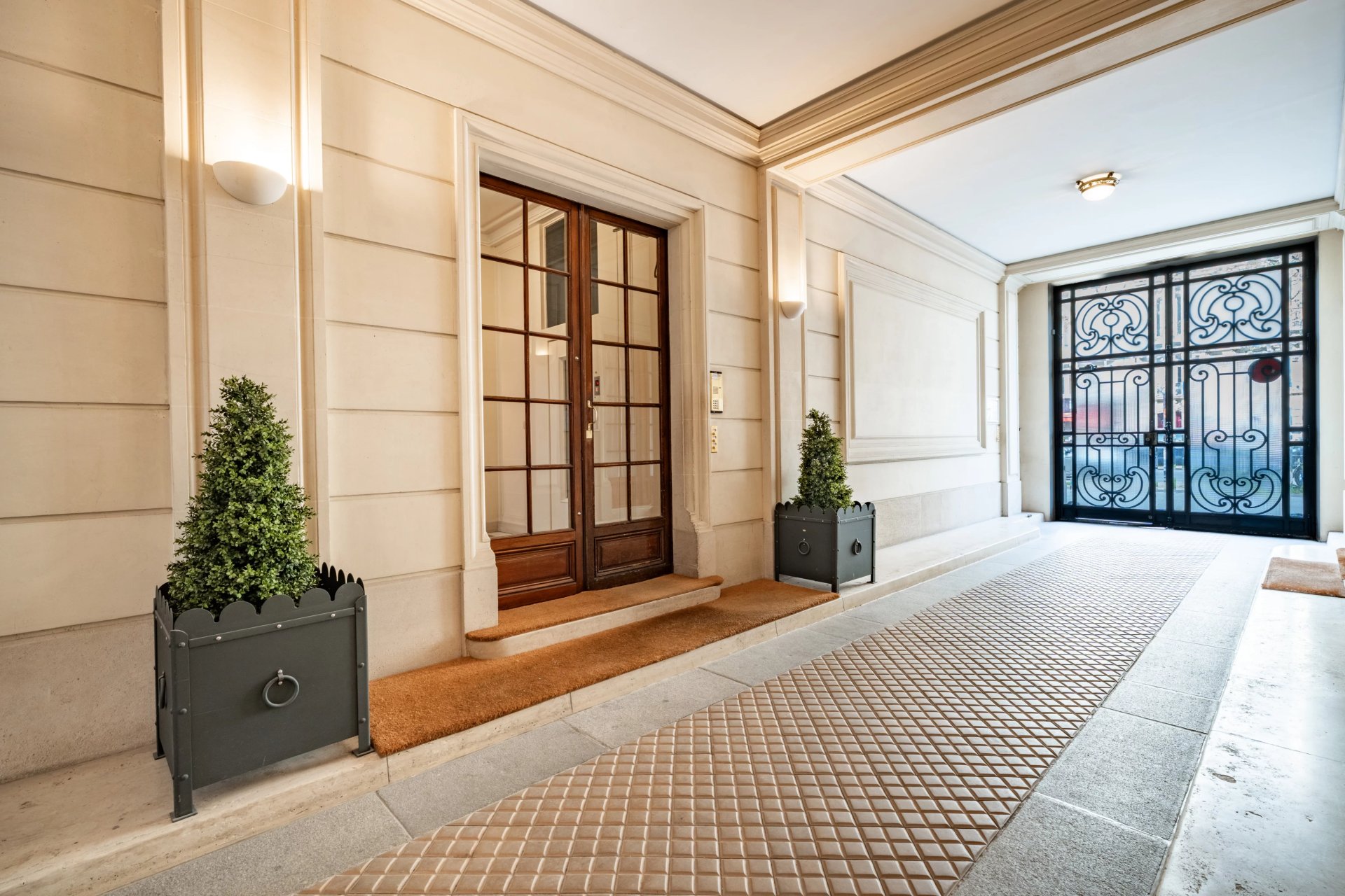 5 Bedroom Apartment/Flat's Image 18