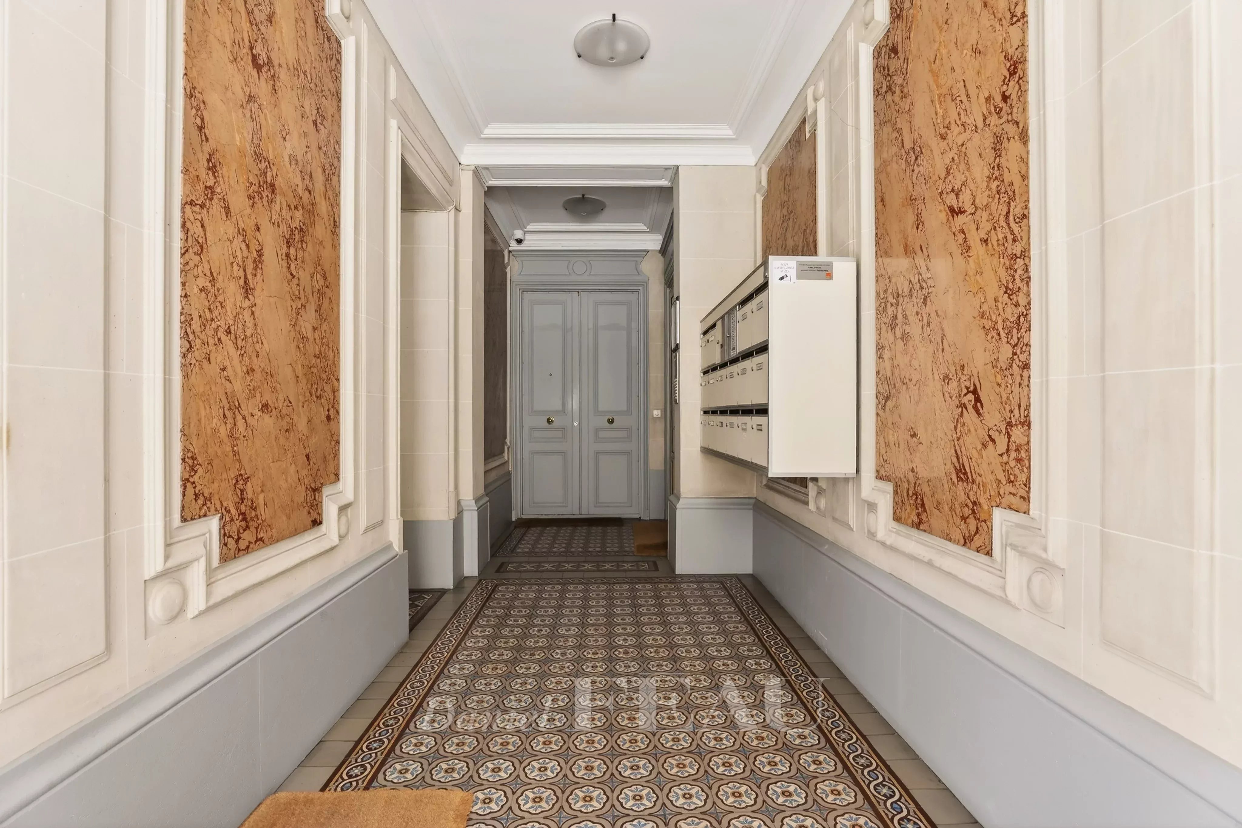 Sale Apartment Paris 15th