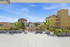 Cannes Californie – Luxury Penthouse with Private Jacuzzi — photo 3 of 7
