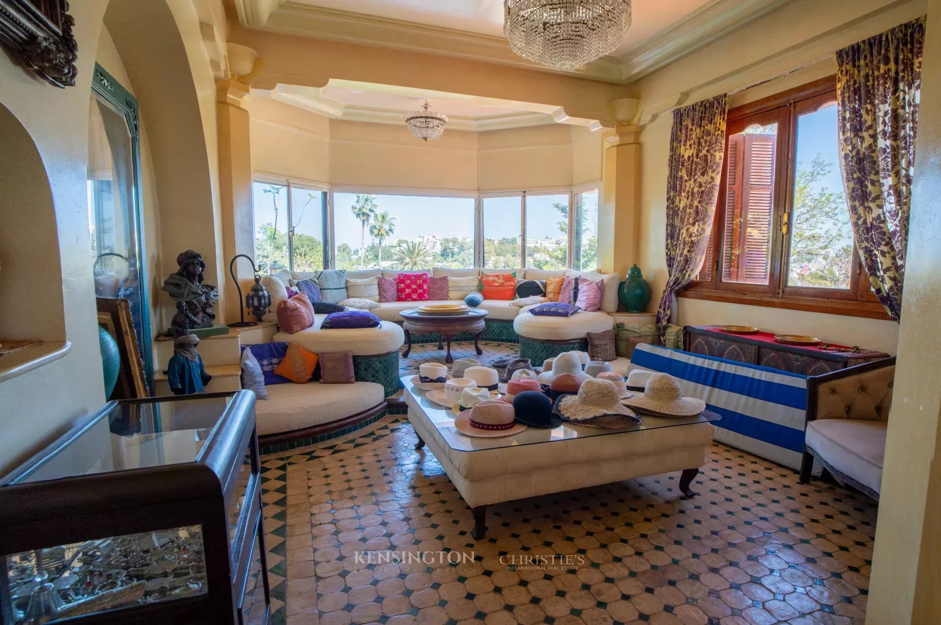 5 Bedroom Villa/Townhouse's Image 13