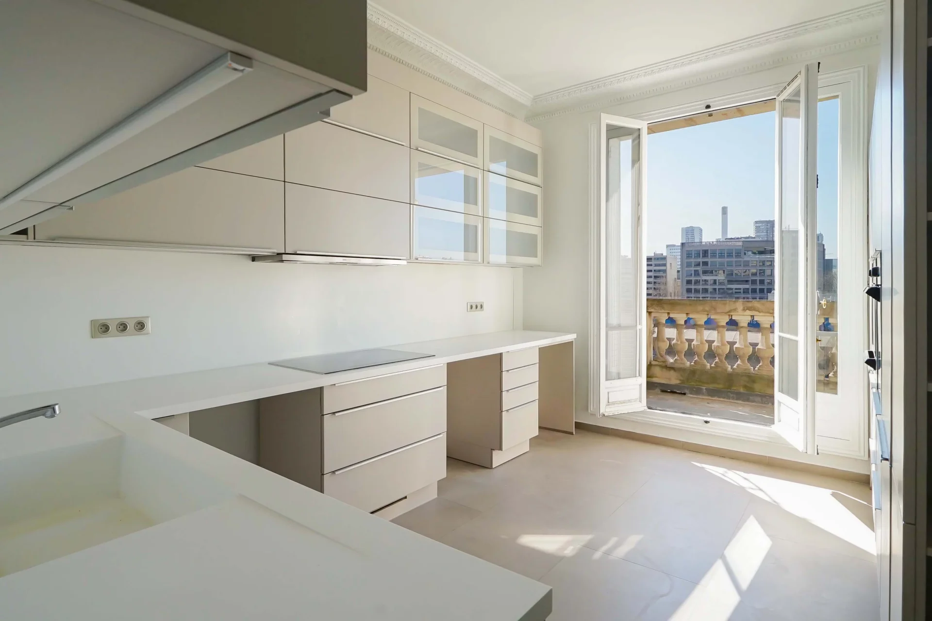 Paris 7e - CHAMP DE MARS / SUFFREN